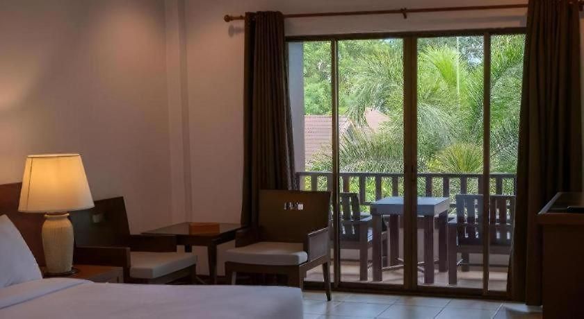 Rose Bay รีสอร์ท 3*
