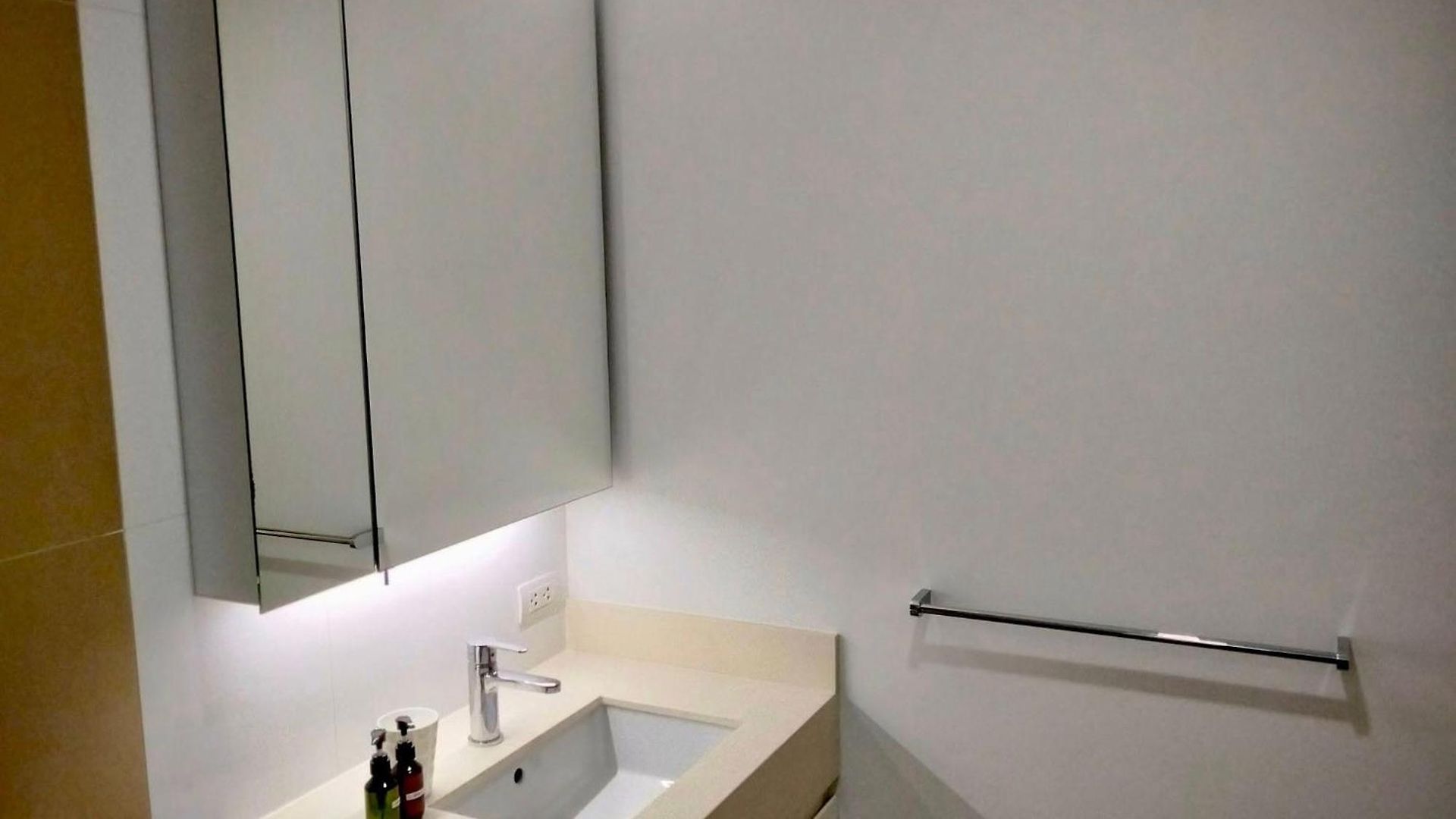 อพาร์ทเม้น The Guestrooms *