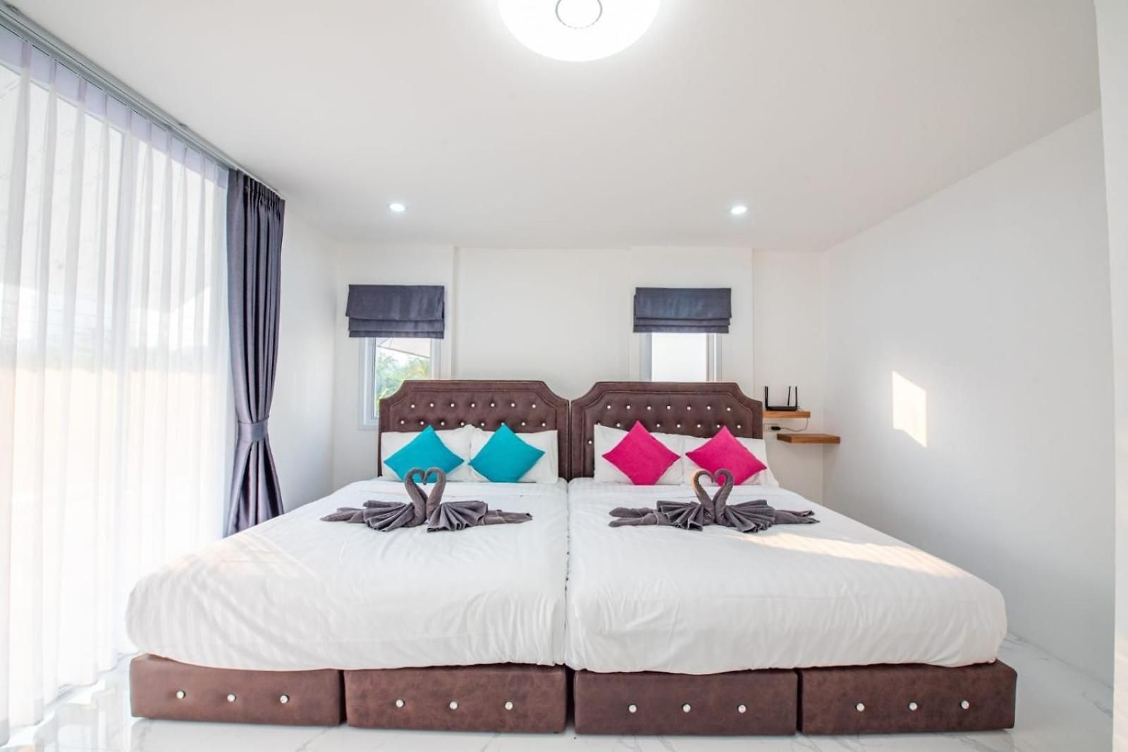 3 Bedroom Pool Royal Park Village