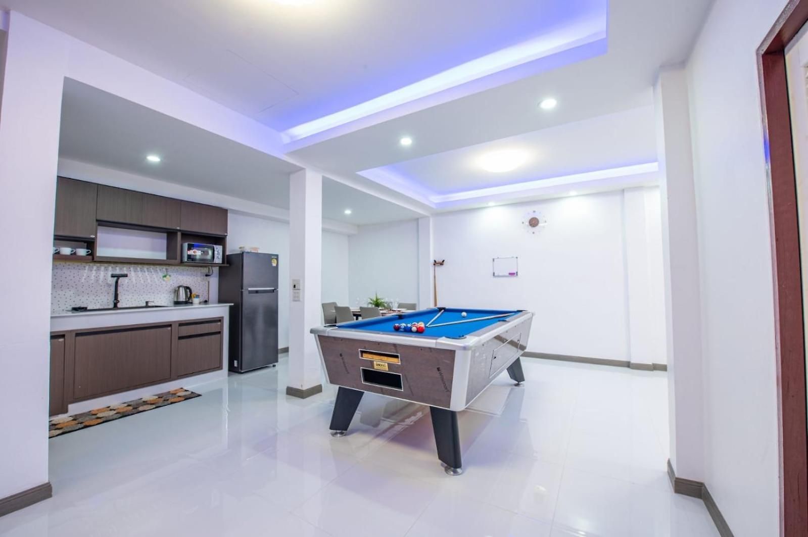 3 Bedroom Pool Royal Park Village * Pattaya