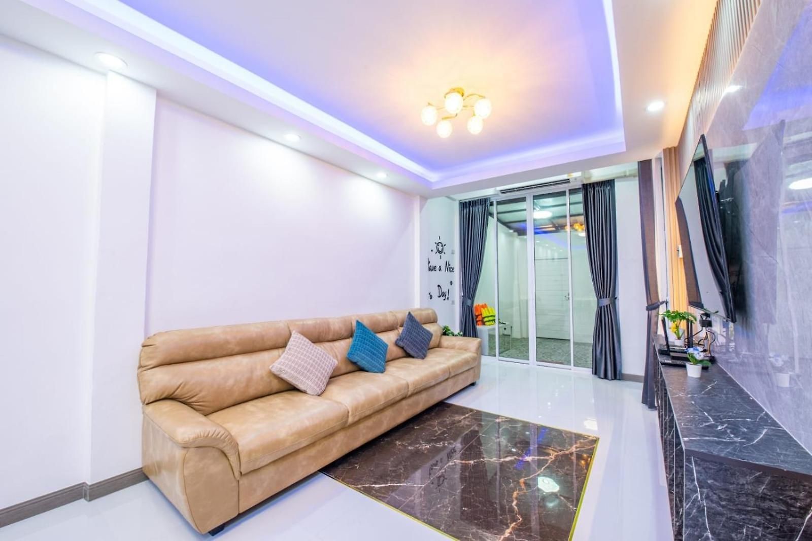 3 Bedroom Pool Royal Park Village วิลล่า Pattaya