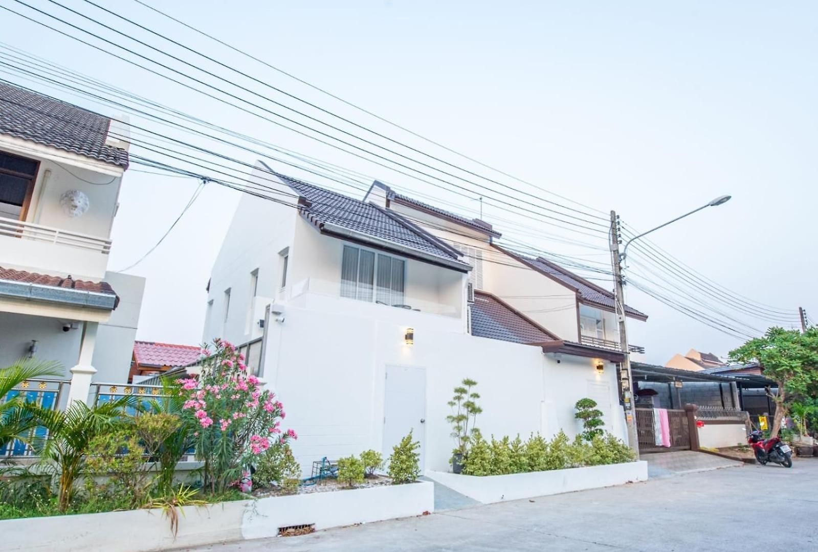 วิลล่า 3 Bedroom Pool Royal Park Village Pattaya