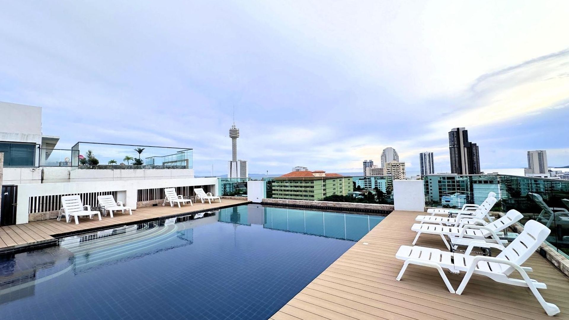 Vn By Thaiminatorpattaya 2 * Pattaya