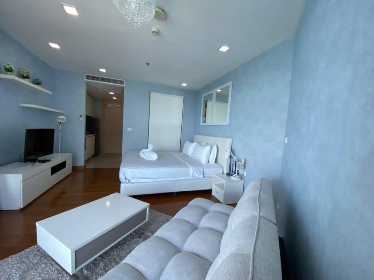 อพาร์ทเม้น The Palm Wongamat X Monthstayz Thailand