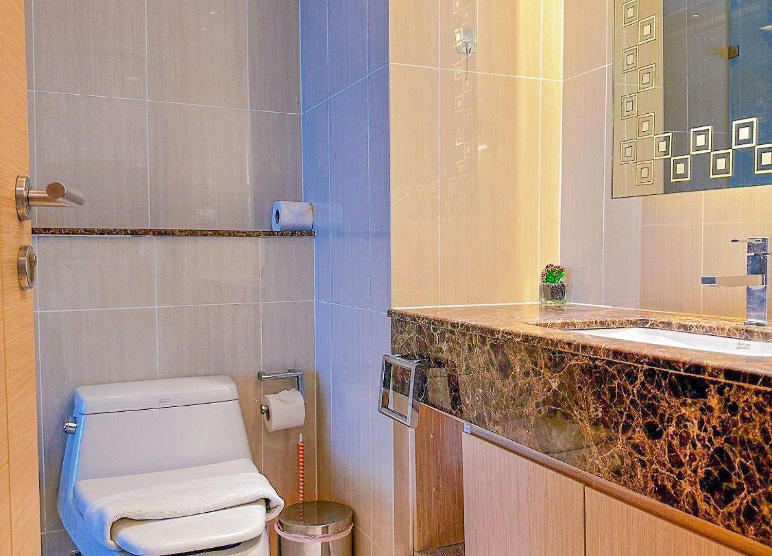 อพาร์ทเม้น The Palm Wongamat X Monthstayz Thailand Pattaya