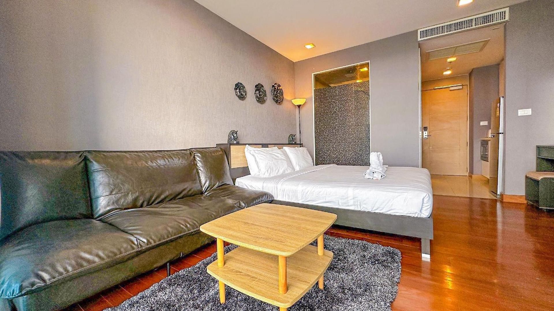 อพาร์ทเม้น The Palm Wongamat X Monthstayz Thailand Pattaya