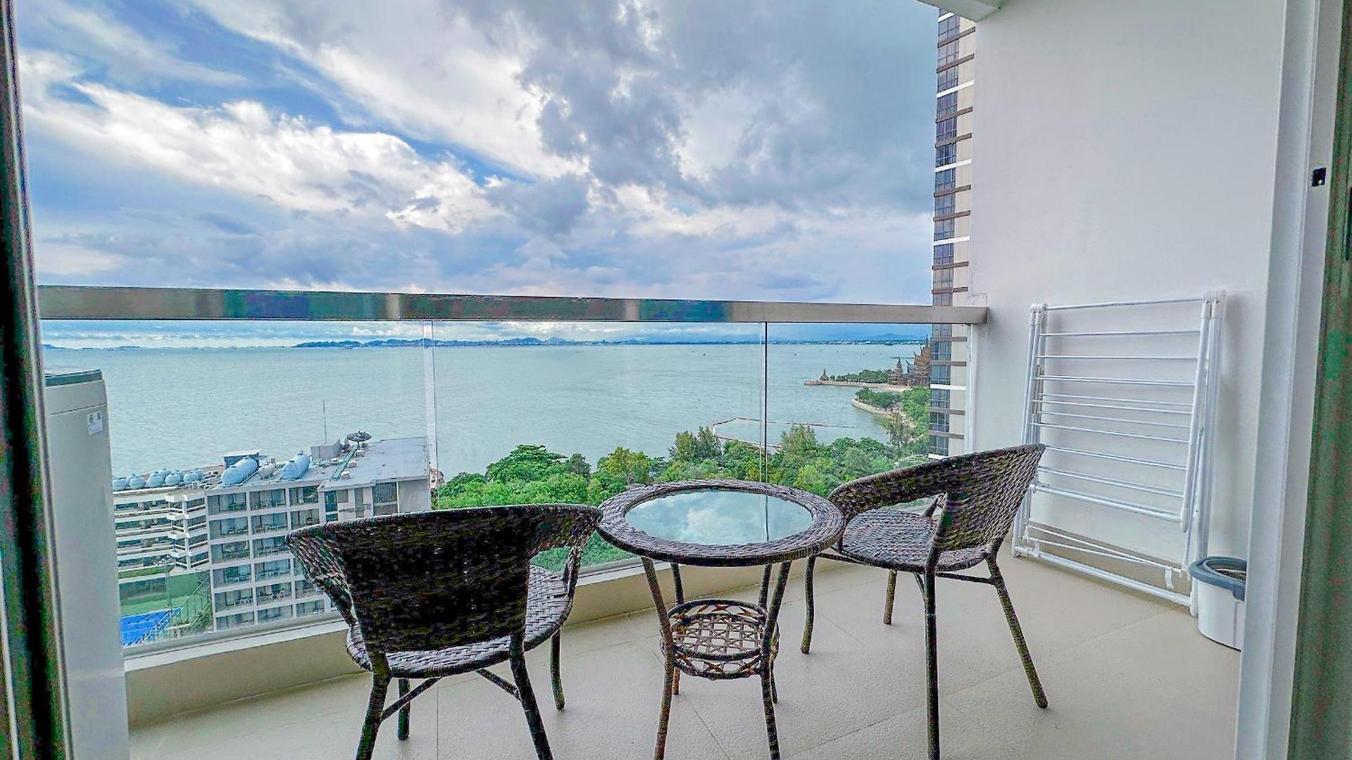 The Palm Wongamat X Monthstayz Thailand อพาร์ทเม้น Pattaya