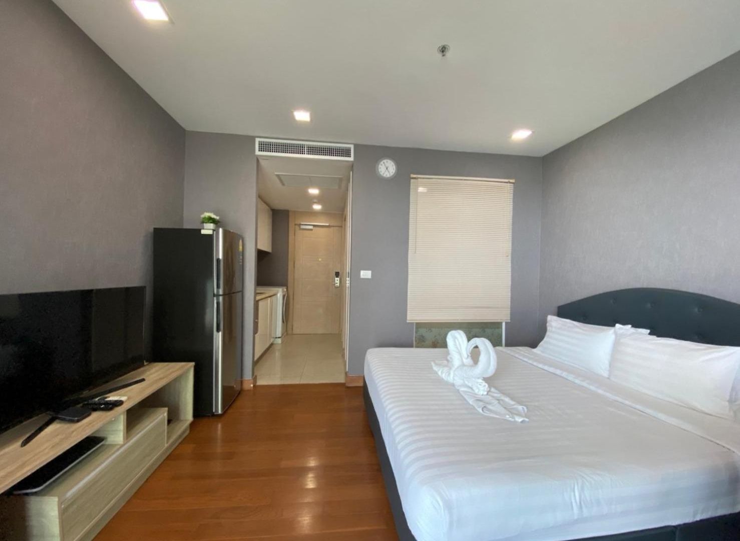 The Palm Wongamat X Monthstayz Thailand อพาร์ทเม้น