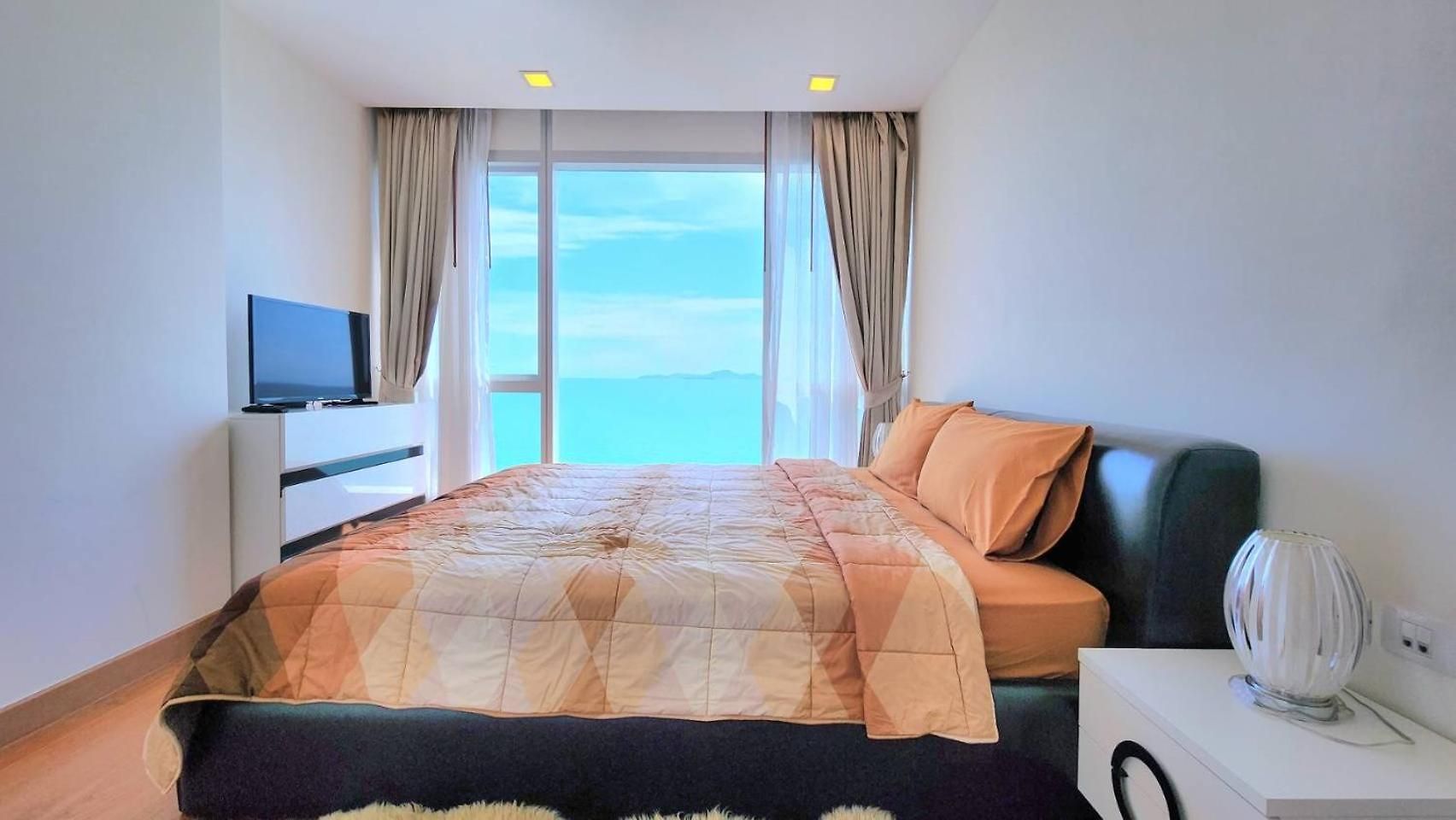 The Palm Wongamat X Monthstayz Thailand อพาร์ทเม้น *