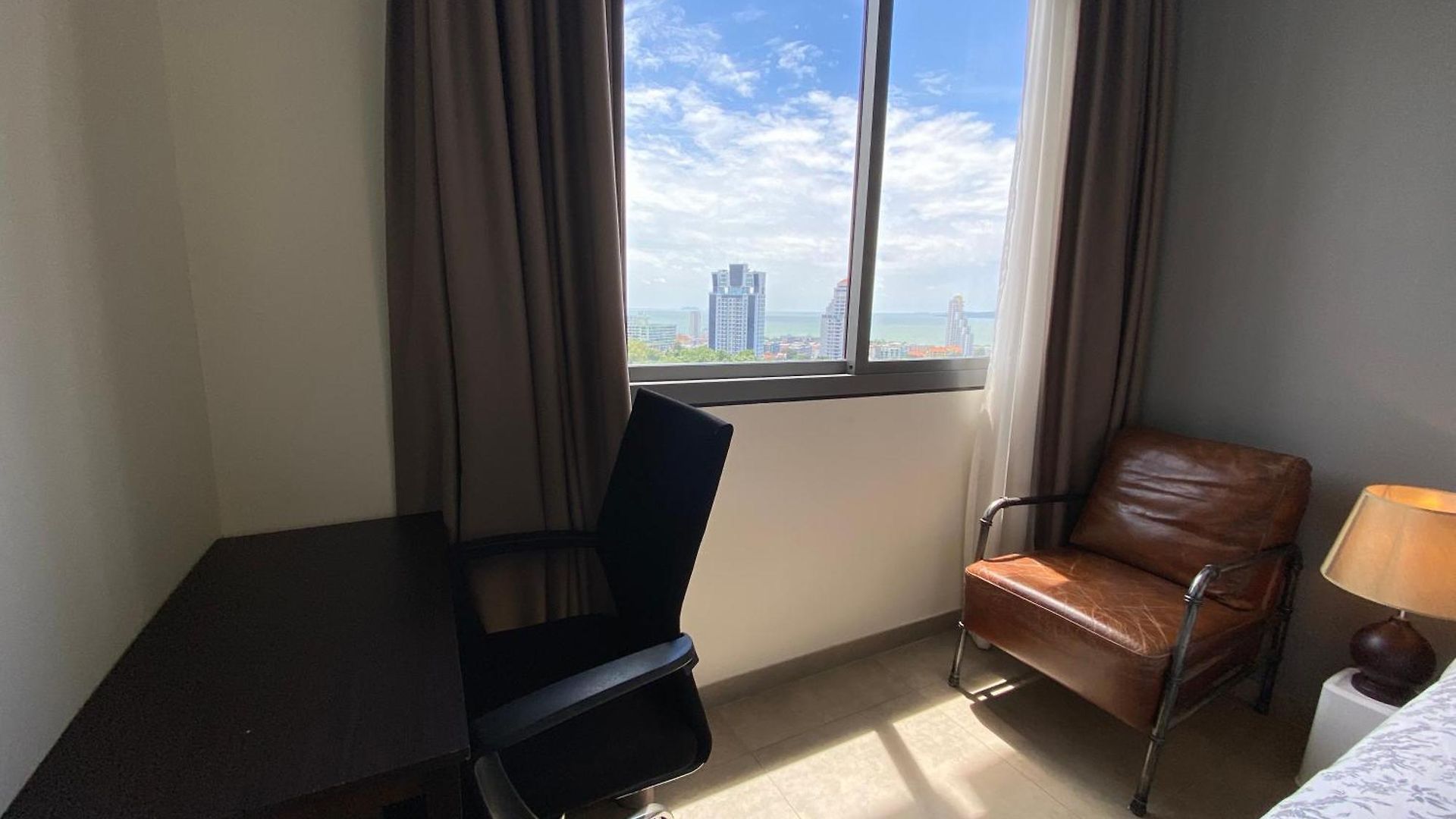 Unix Near Walking Street Sea View อพาร์ทเม้น Pattaya