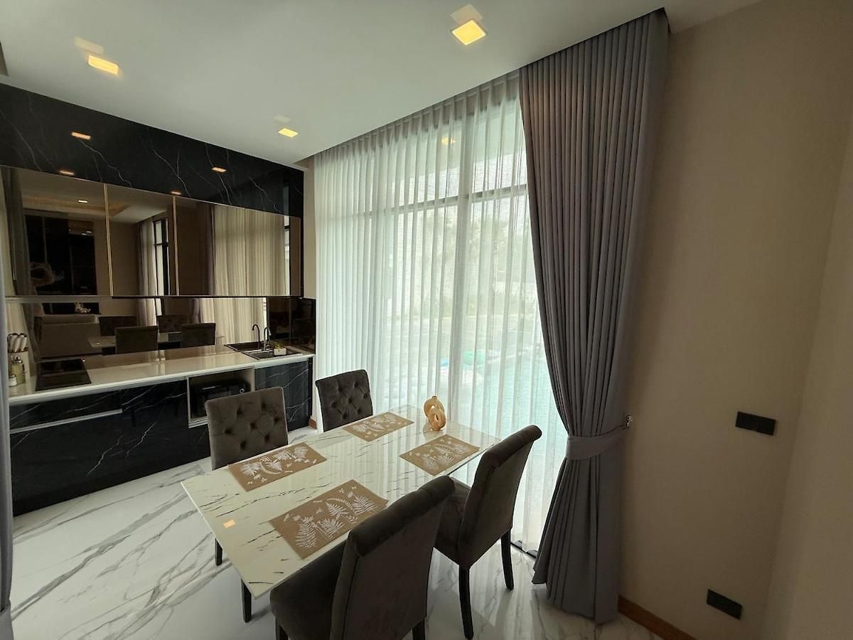 Unique Style 3 Bedroom With Mega Pool วิลล่า *