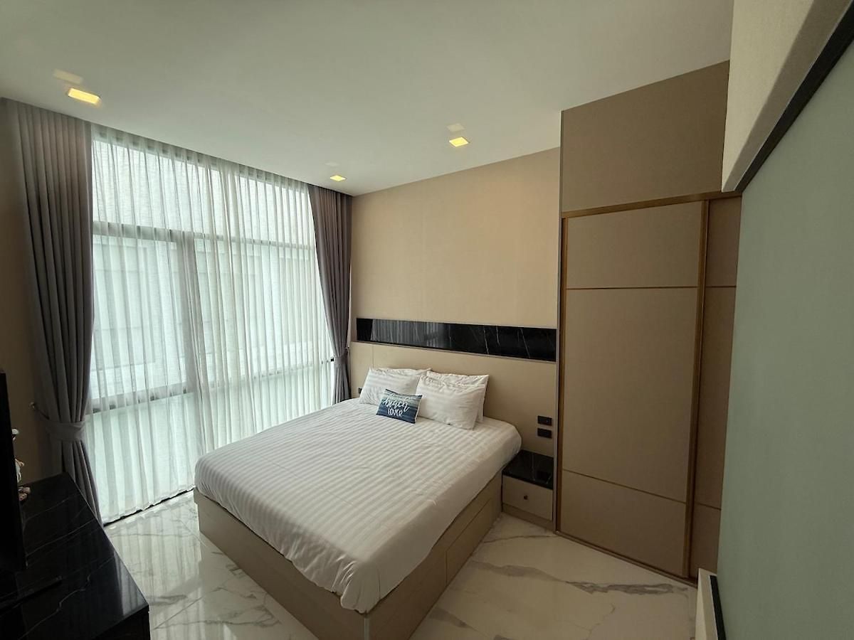 Unique Style 3 Bedroom With Mega Pool * Pattaya