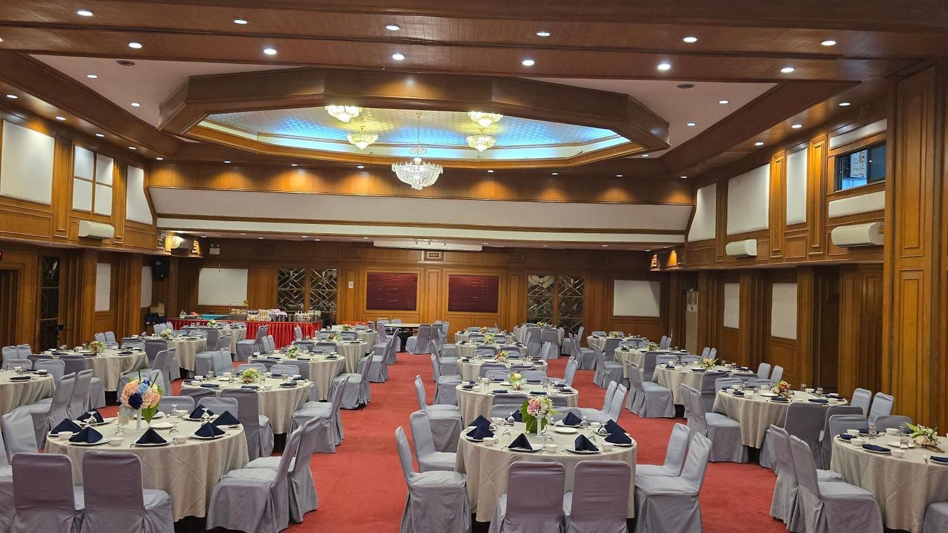 First Pacific Cirrus โรงแรม Pattaya