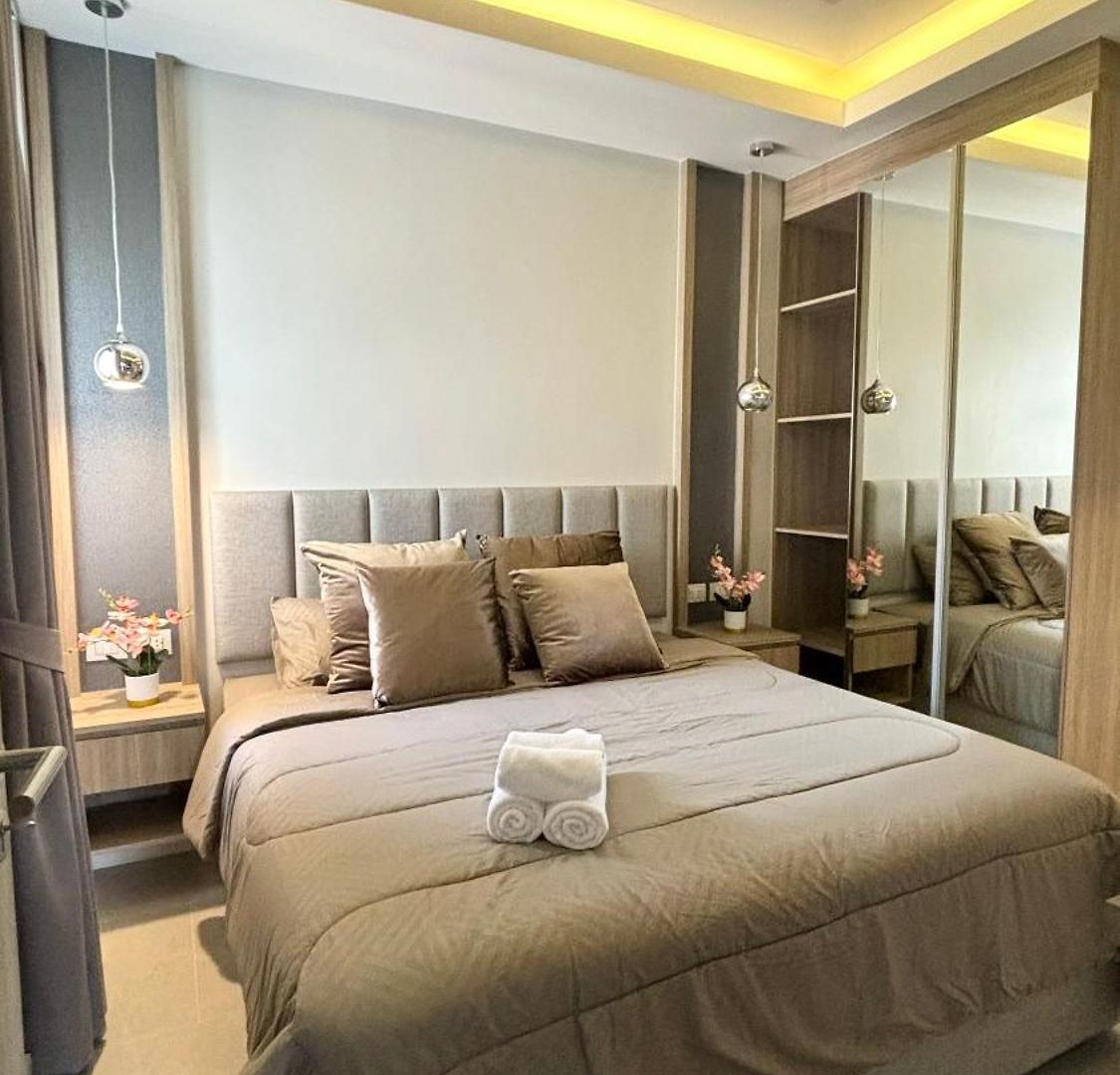 Zensiri Brand New Luxury Pool Pattaya