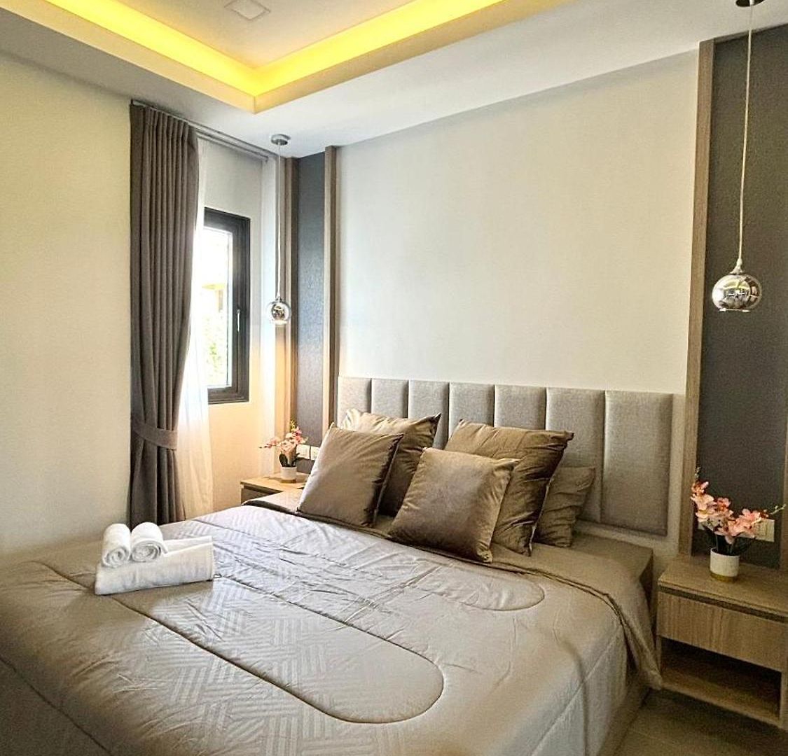 Zensiri Brand New Luxury Pool วิลล่า Pattaya