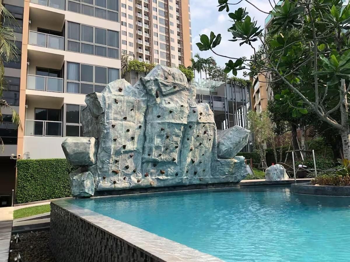 Unixx Sea View High Floor 1br อพาร์ทเม้น *