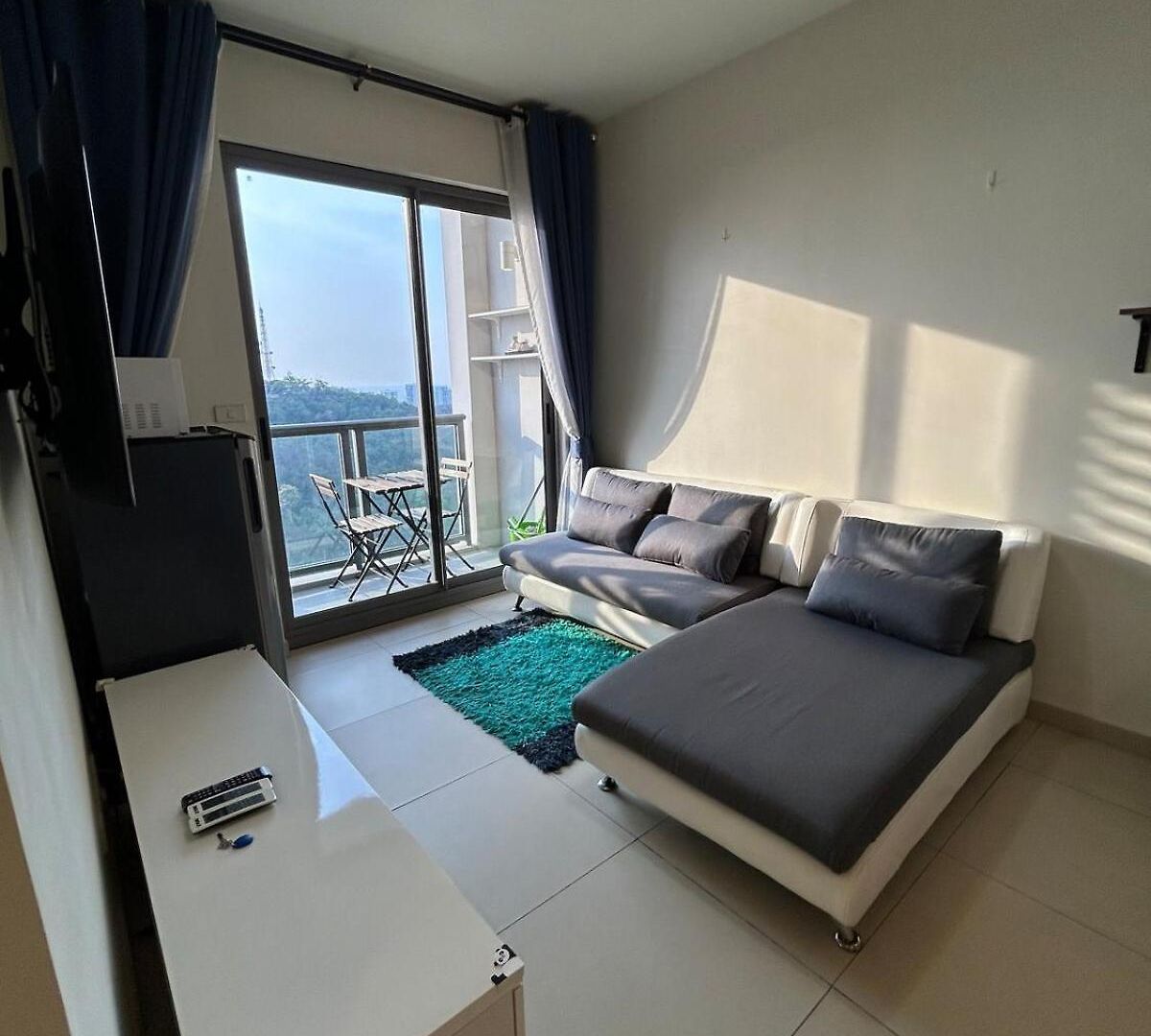 อพาร์ทเม้น Unixx Sea View High Floor 1br *