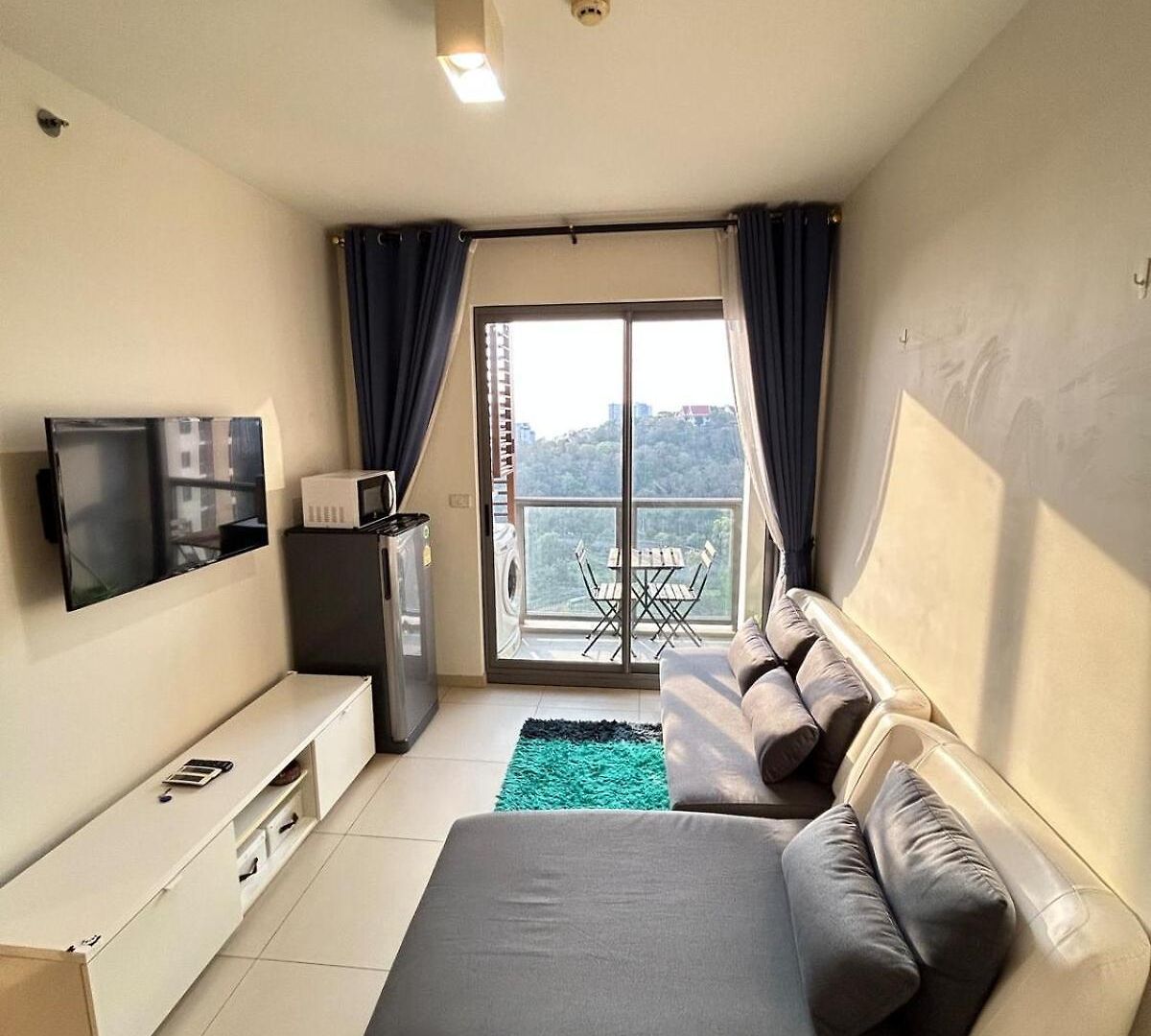 Unixx Sea View High Floor 1br