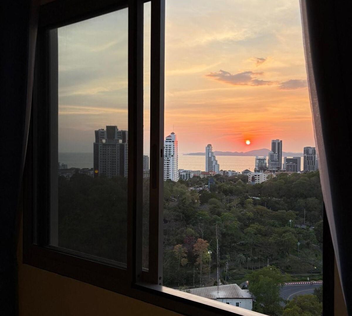 Unixx Sea View High Floor 1br อพาร์ทเม้น