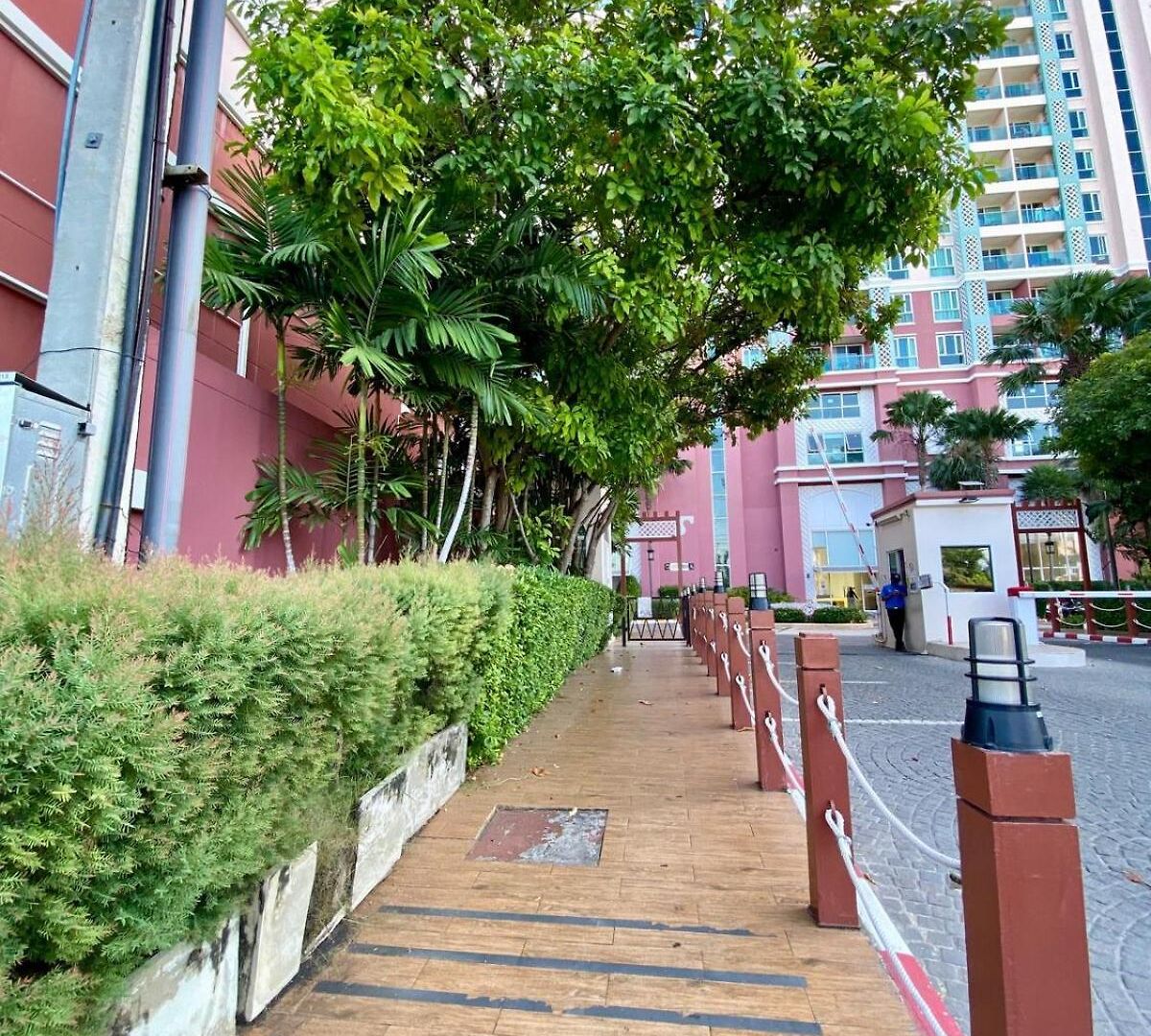 อพาร์ทเม้น Park View Comfort