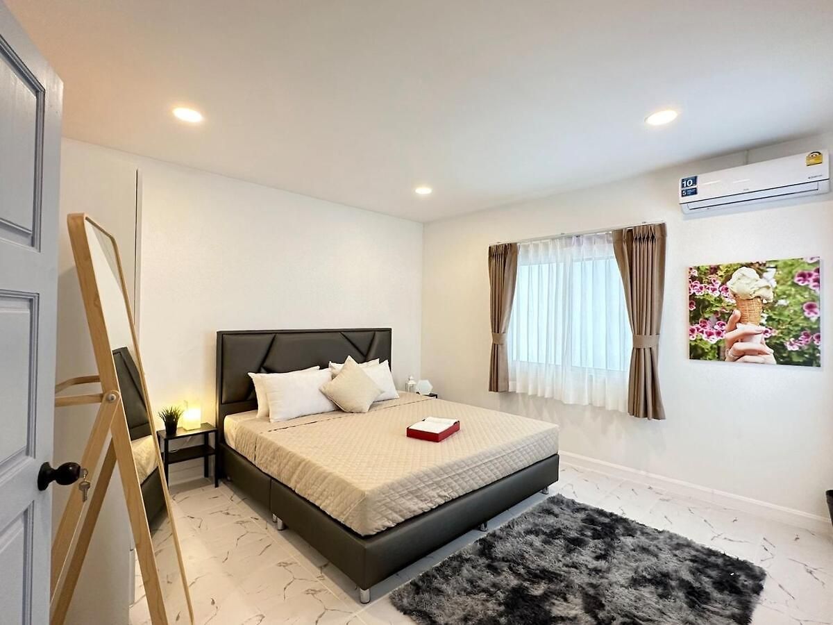 Liwei Cozy Pool