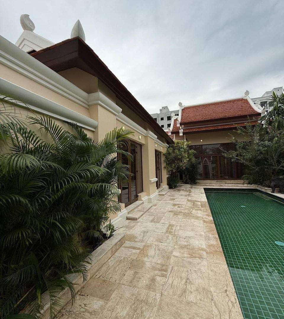 Luxury Luxury Seven Stars Pattaya