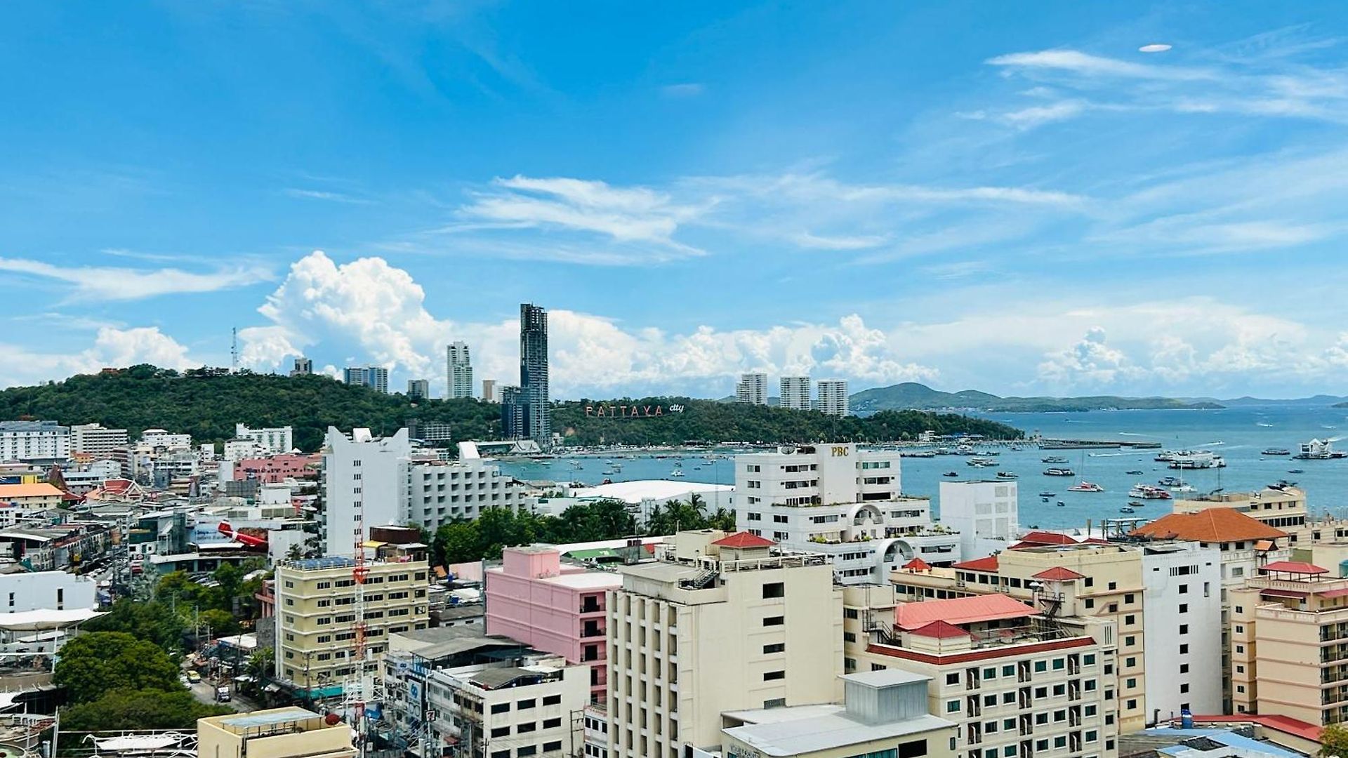 Edge Sea View อพาร์ทเม้น