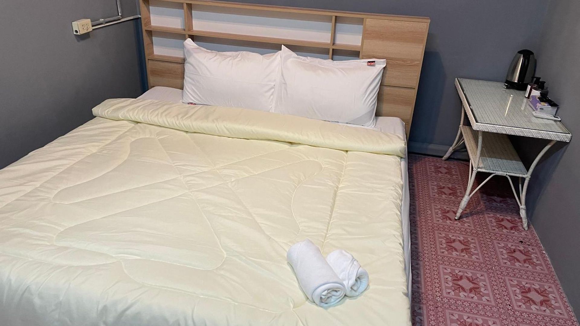 Bed & Breakfast Pattaya ที่พักพร้อมอาหารเช้า *