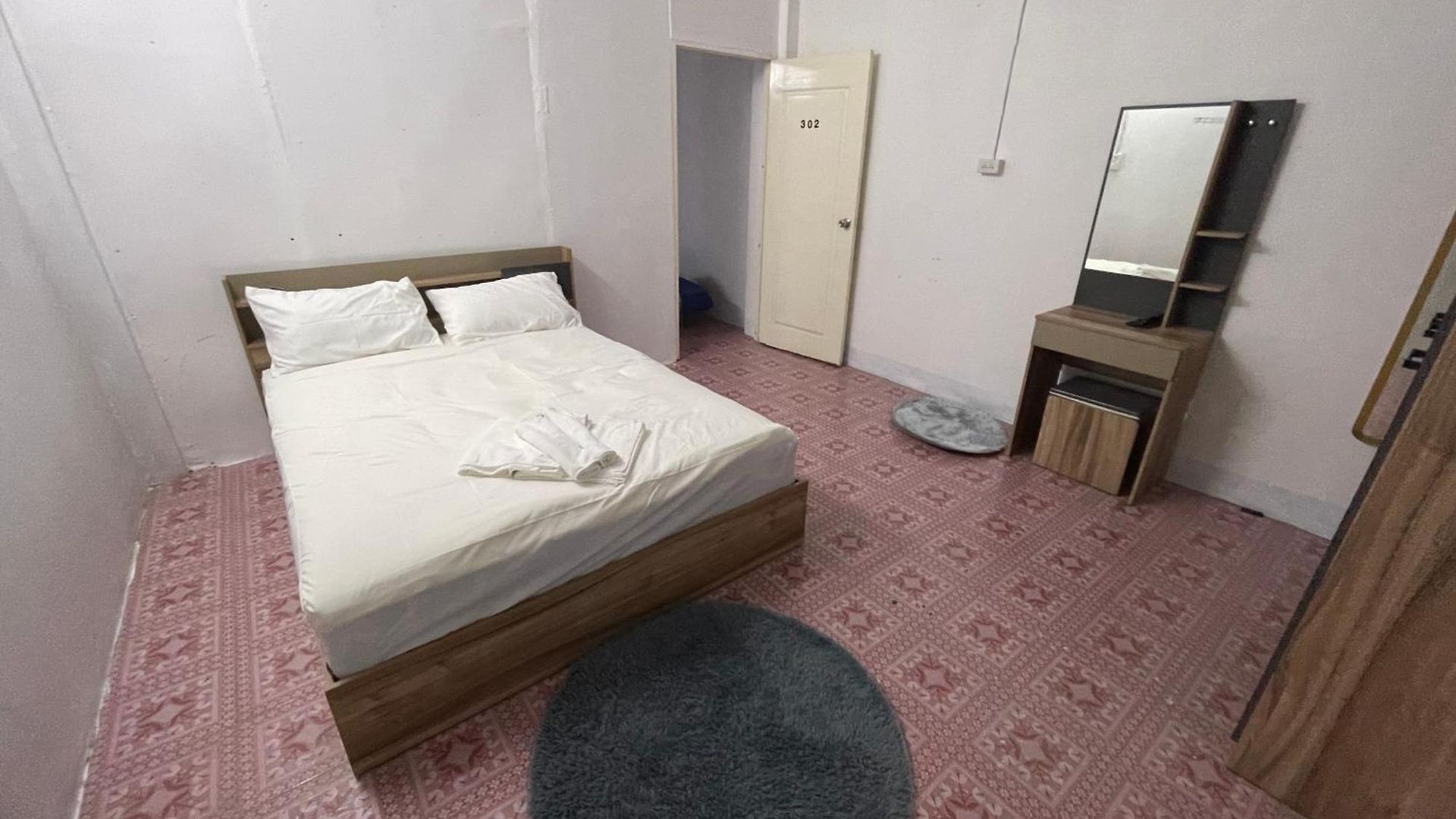 Bed & Breakfast Pattaya ที่พักพร้อมอาหารเช้า *