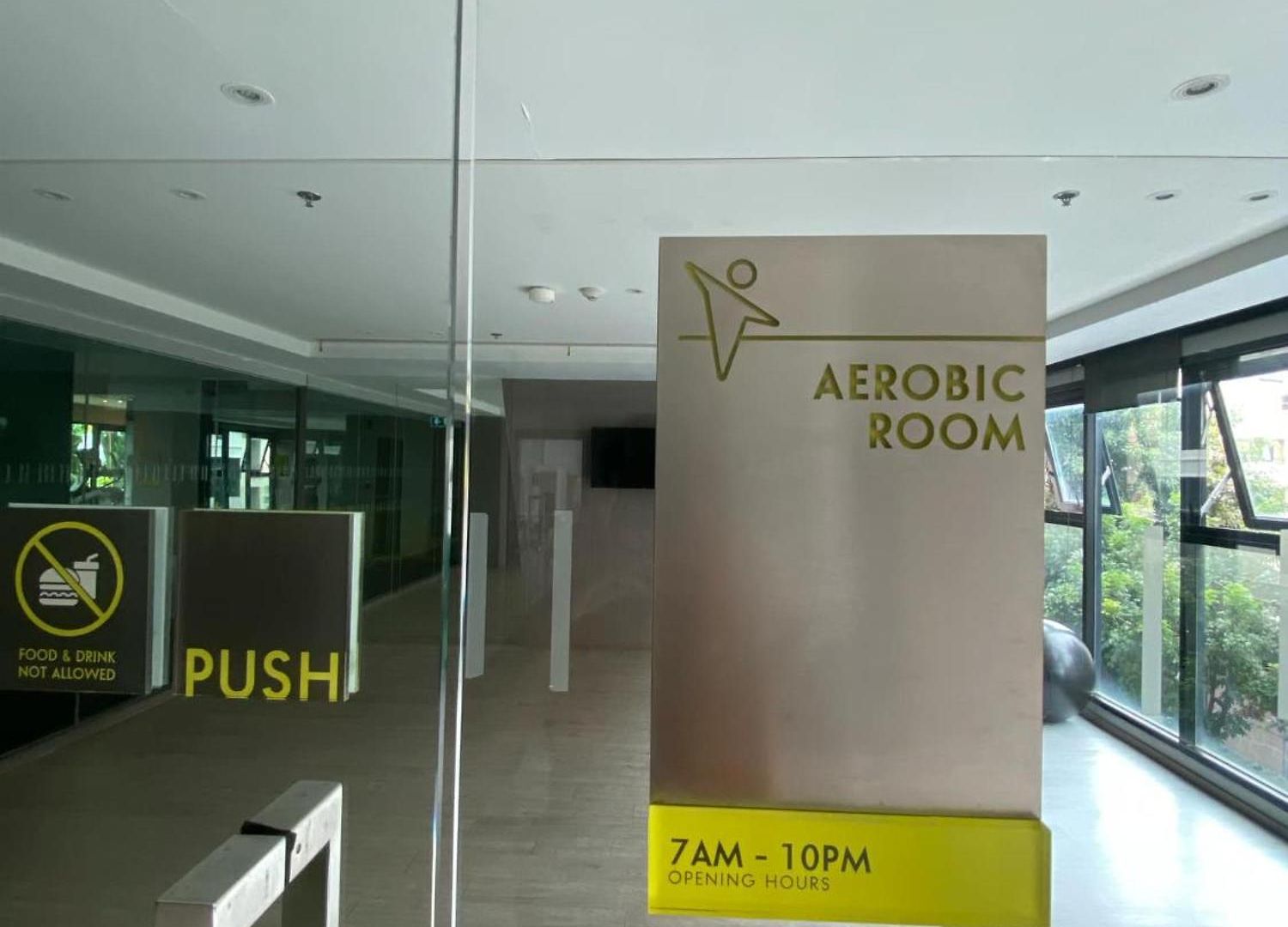 อพาร์ทเม้น The Base In Pattaya