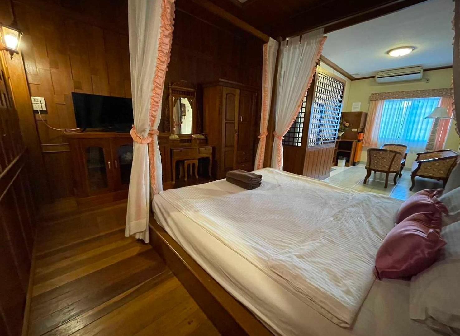 Oyo 75486 Anna บ้านพัก 3*