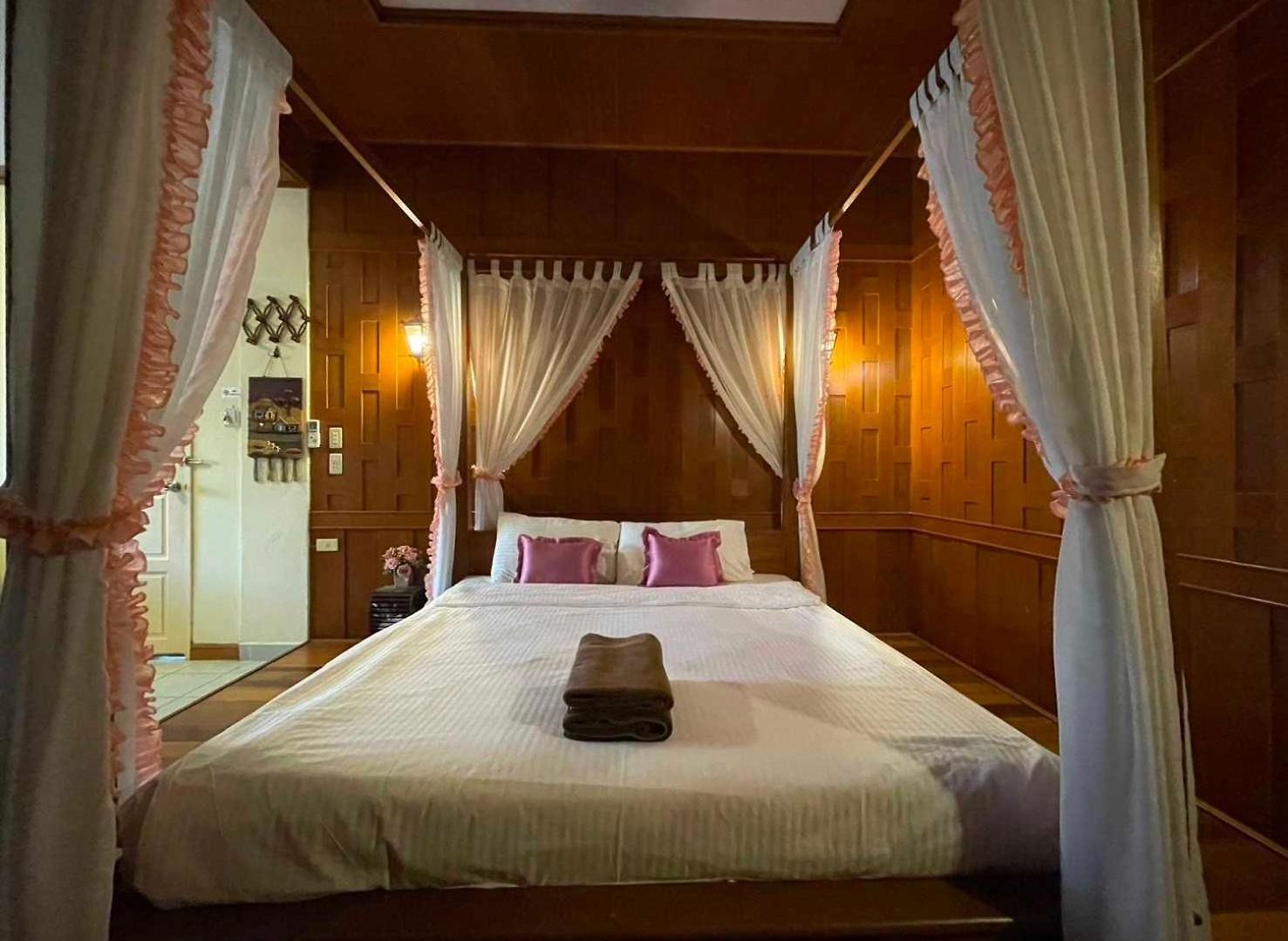 Oyo 75486 Anna บ้านพัก