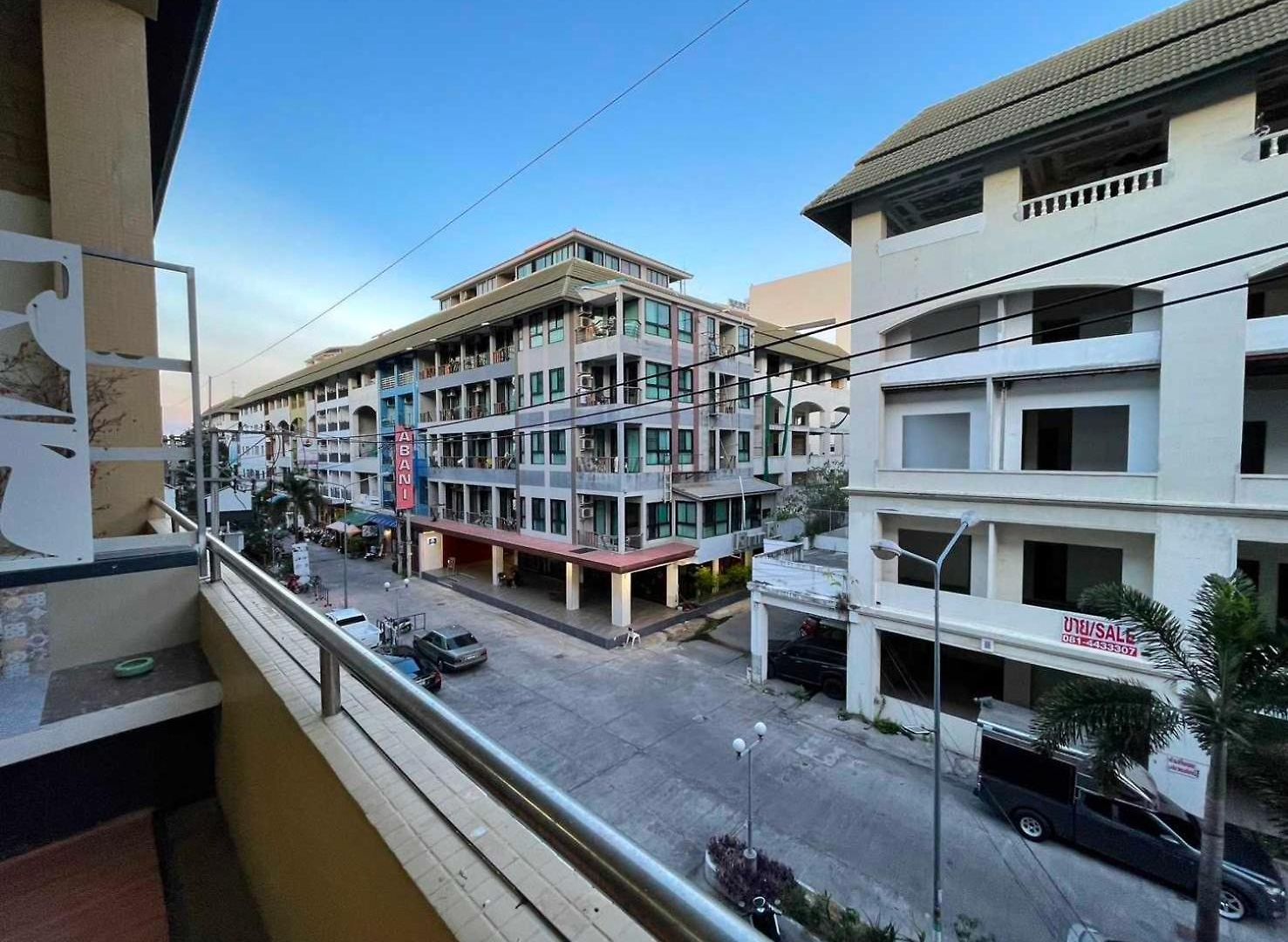 Oyo 75486 Anna บ้านพัก Pattaya