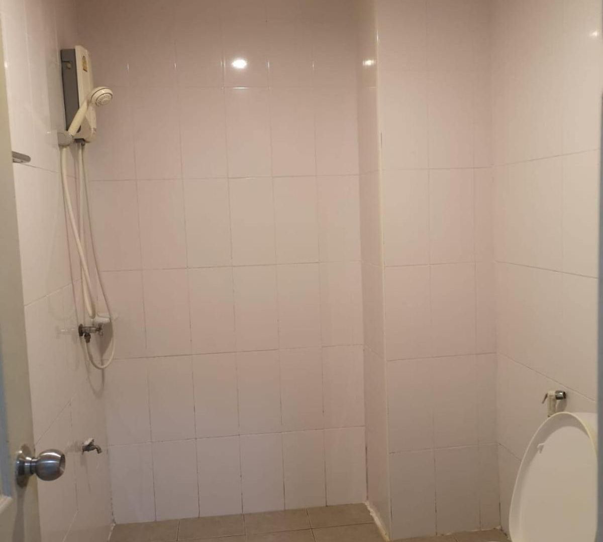 โรงแรม Oyo 75414 Kjs 2*