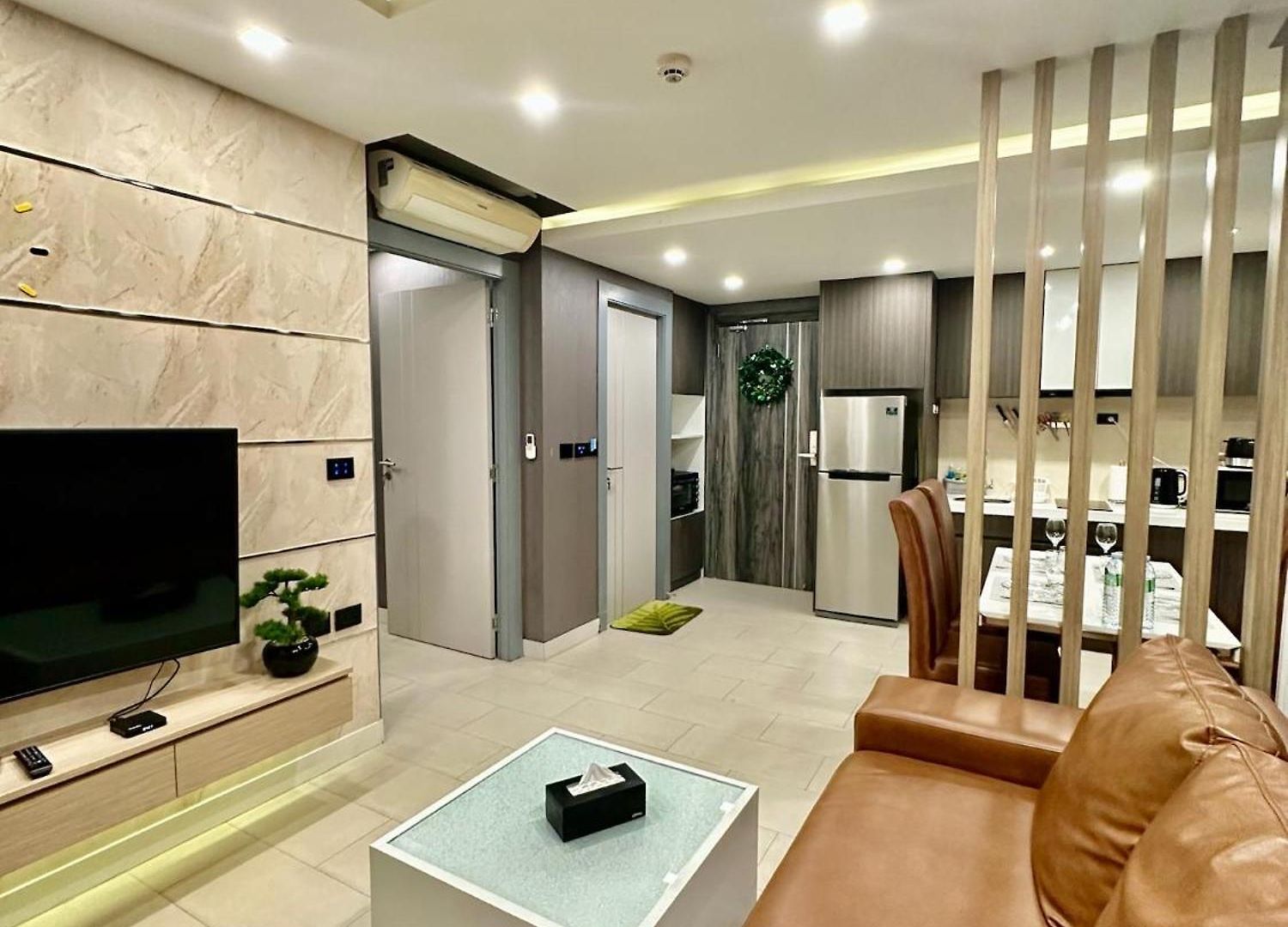The Prim Grand Wongamat N103 - Spacious Near The Sea Apartment