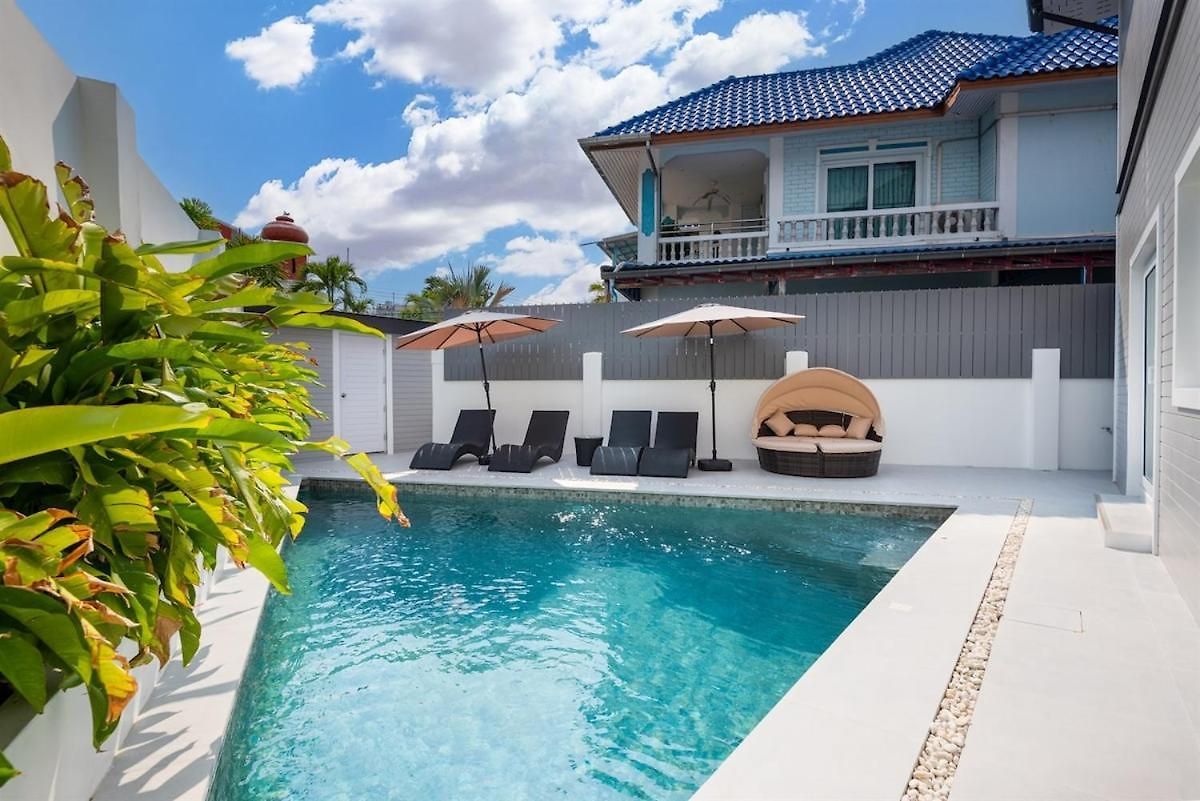 New 2024 - Two Compound - 9br - Two Pools