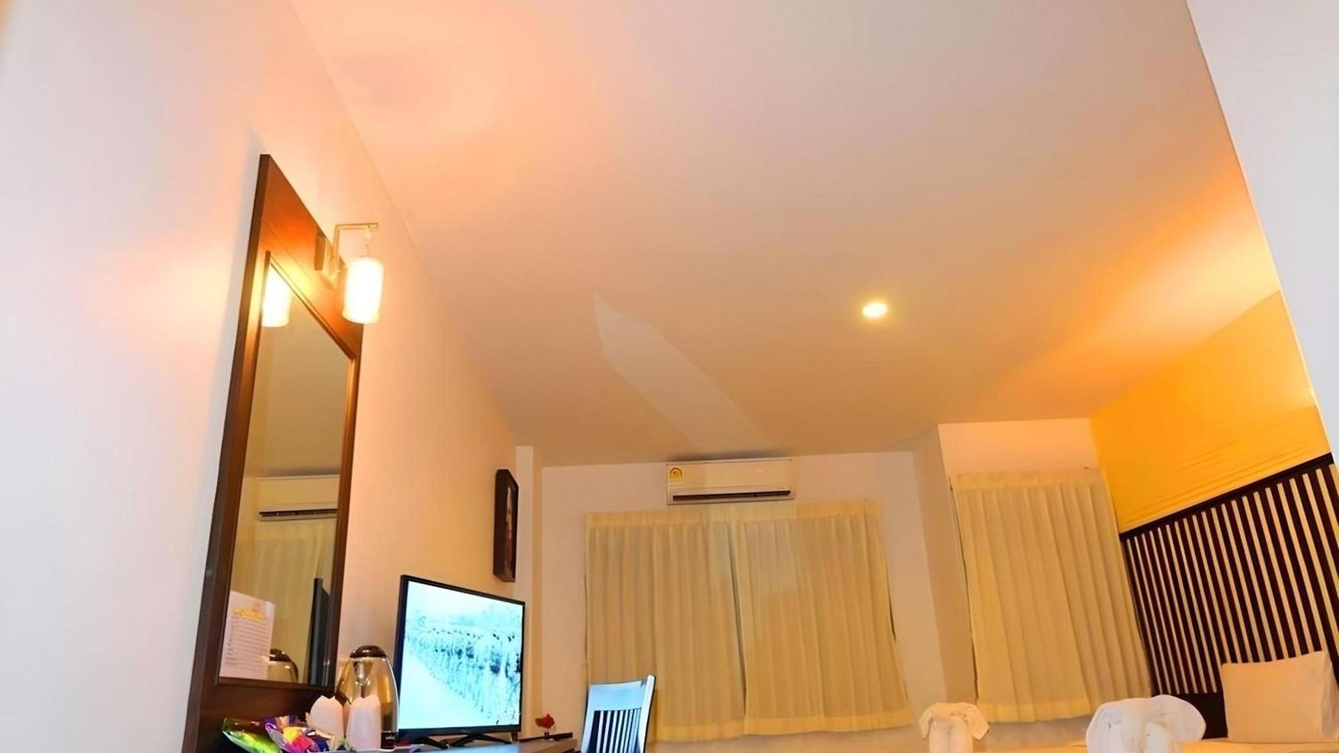 โรงแรม Sunday Ja Pattaya