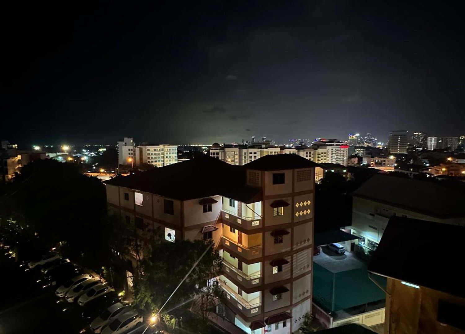 House Of Pattaya-unixx อพาร์ทเม้น