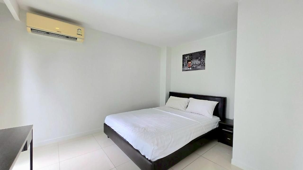 Center New * Pattaya