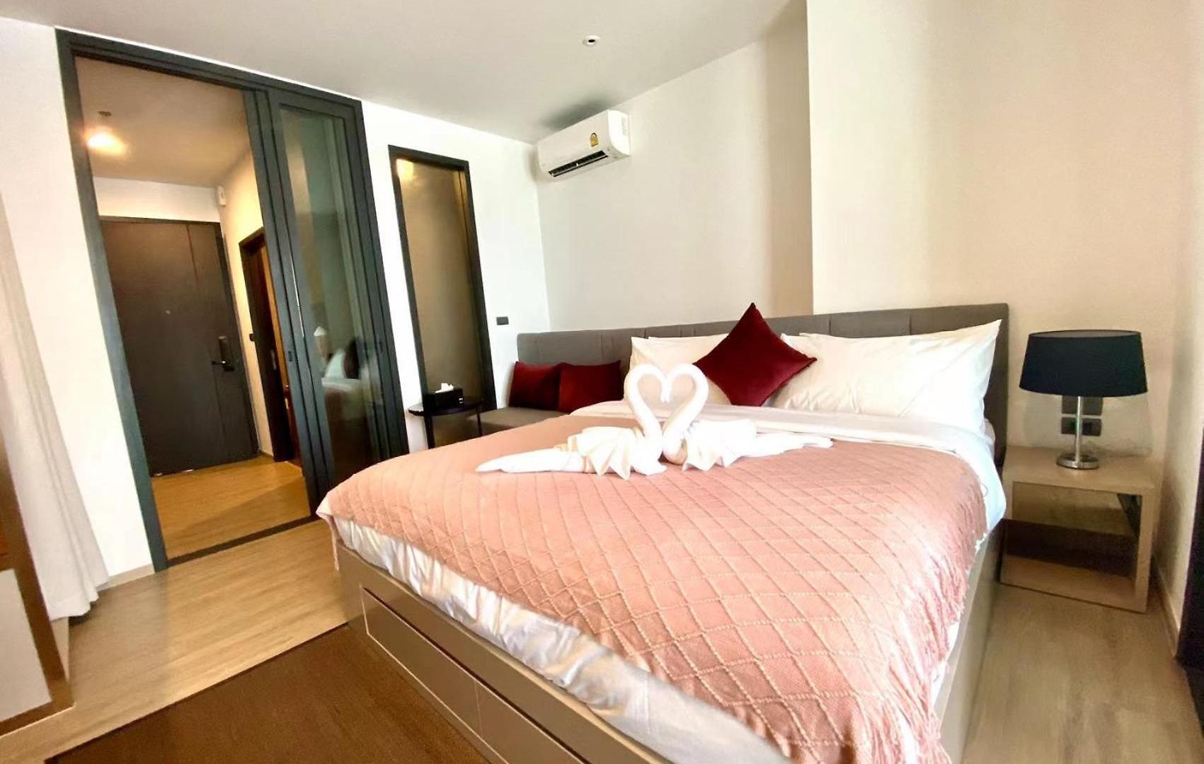 อพาร์ตโฮเทล Edge Sky Pattaya