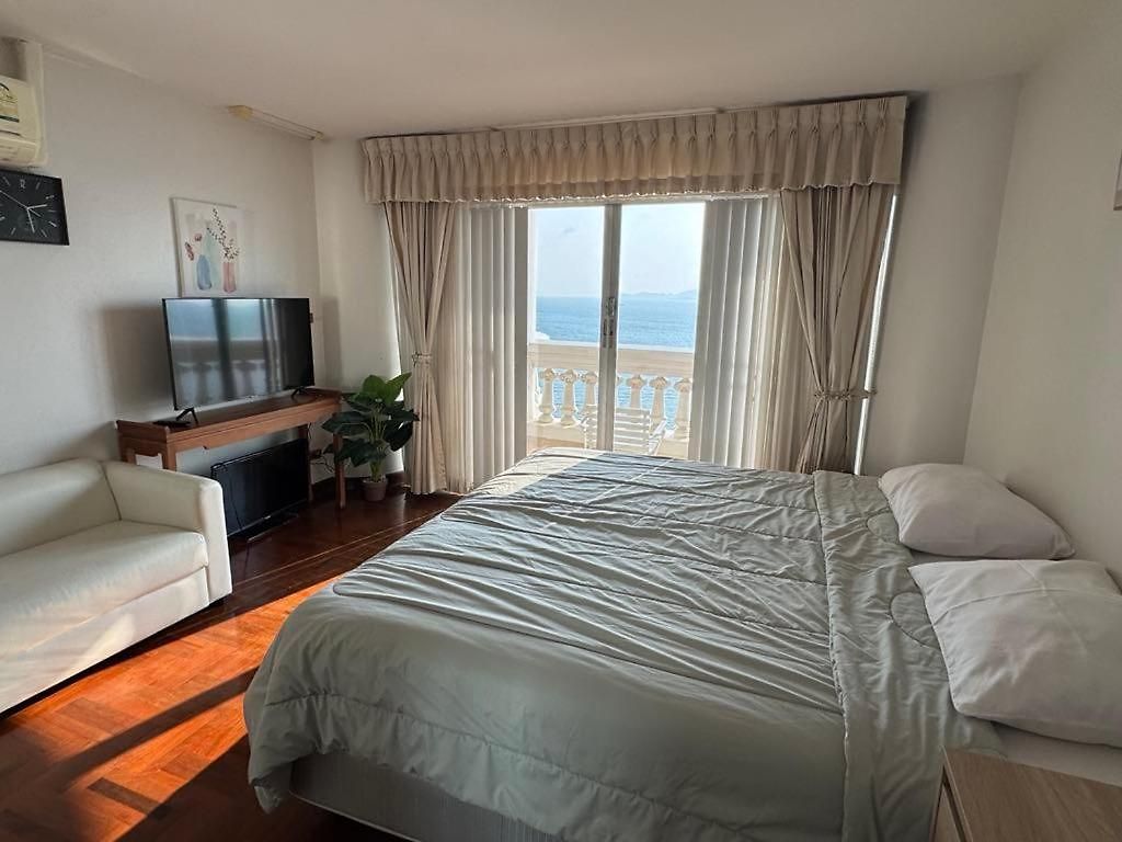 Apartment Sky Sea View
