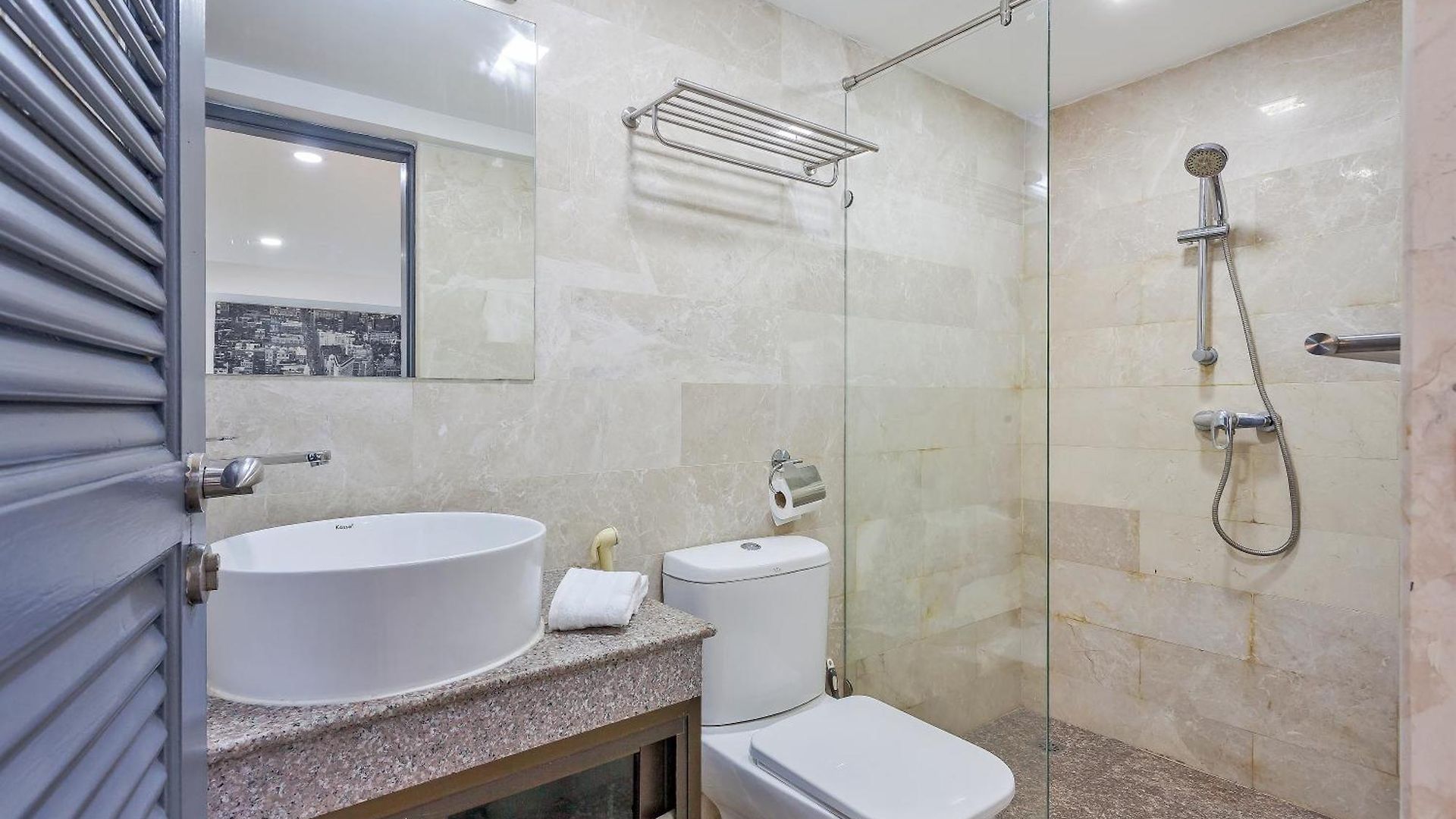 Angels-villa-pattaya-near-walking-street-4bed-8-people *
