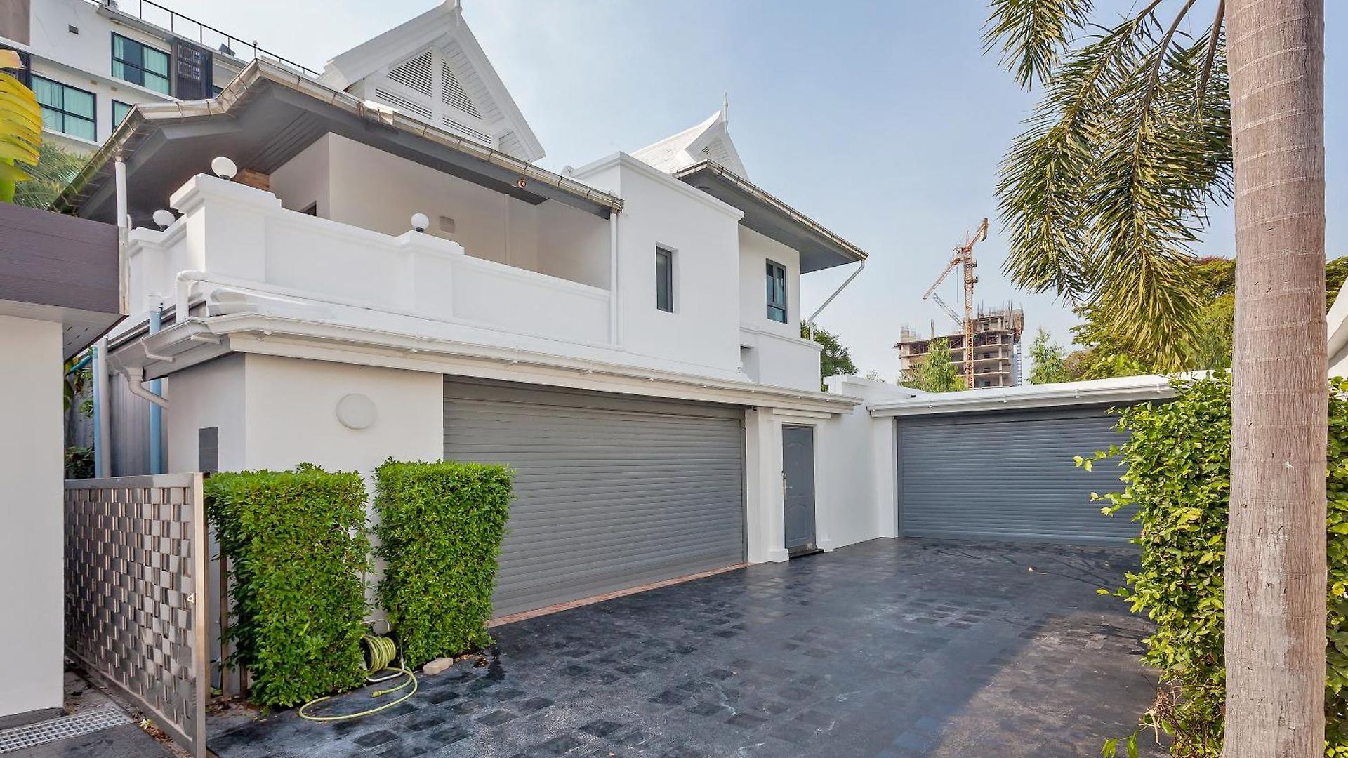 วิลล่า Angels-villa-pattaya-near-walking-street-4bed-8-people *