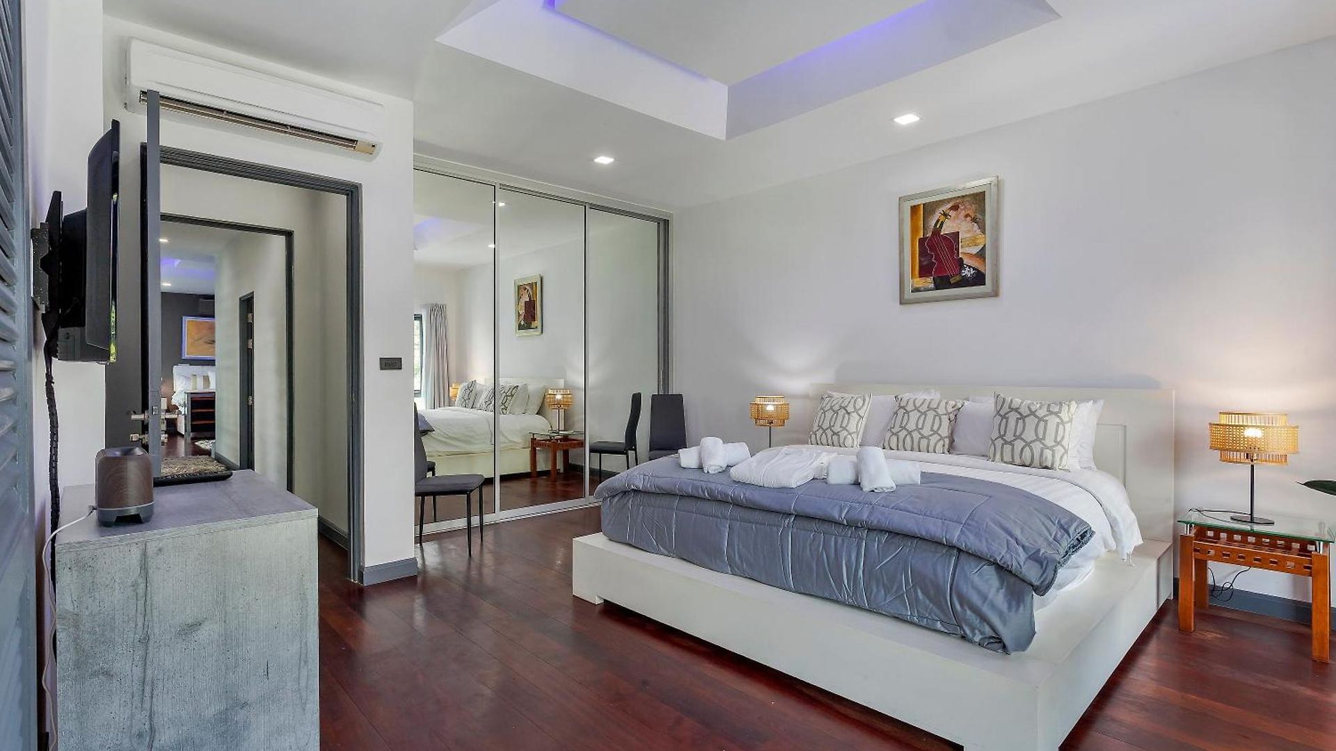 Angels-villa-pattaya-near-walking-street-4bed-8-people วิลล่า *