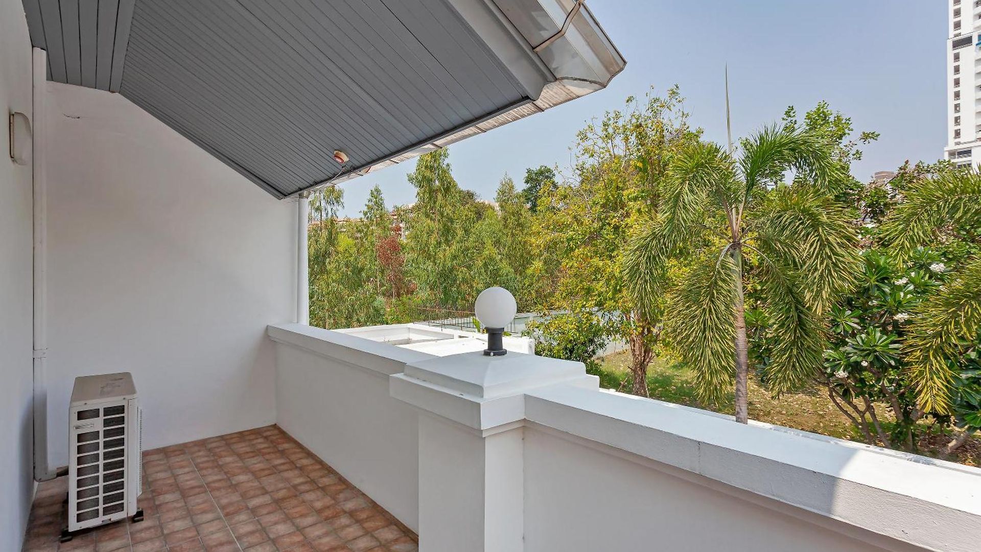 Angels-villa-pattaya-near-walking-street-4bed-8-people วิลล่า Pattaya