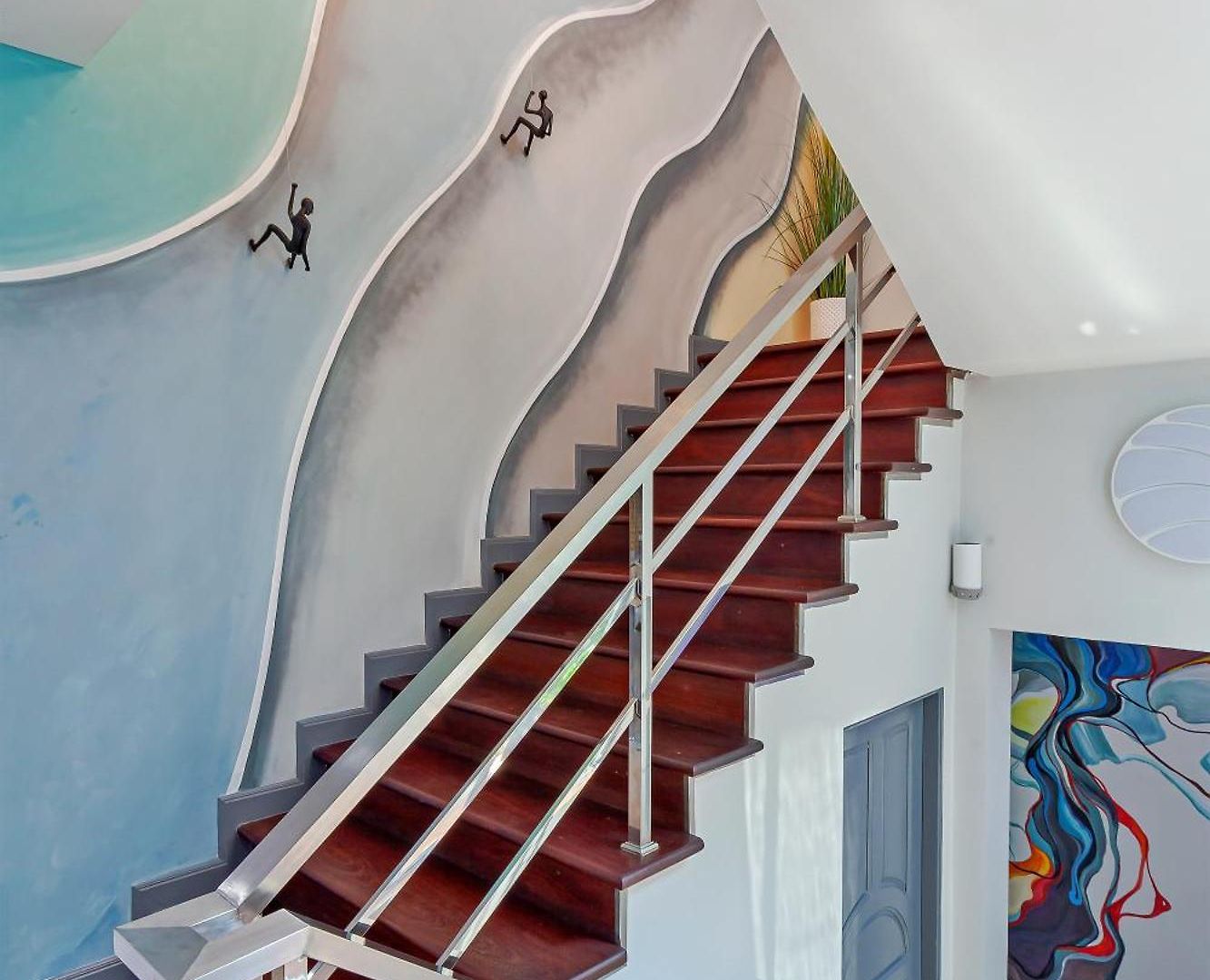 Angels-villa-pattaya-near-walking-street-4bed-8-people