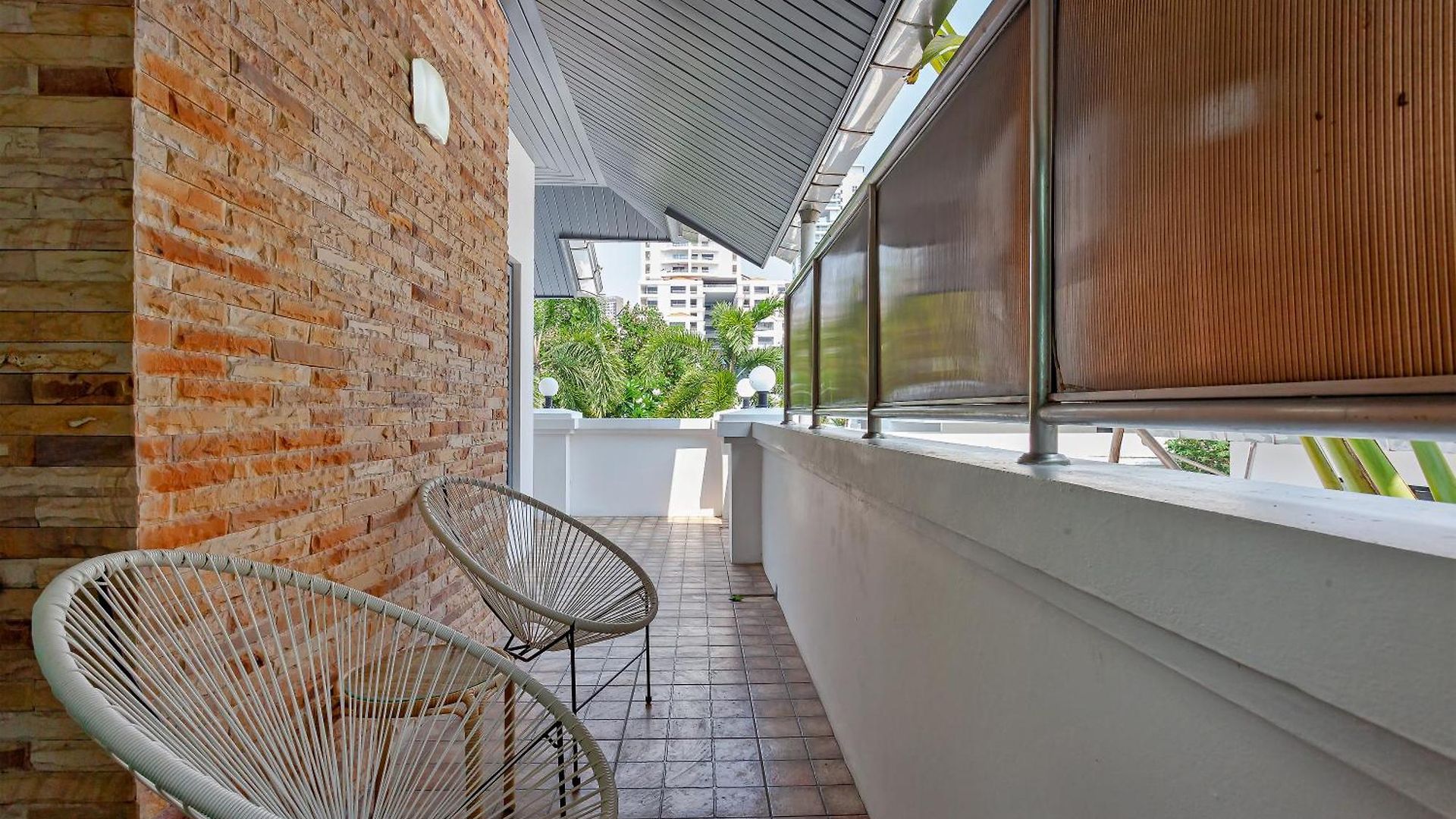 วิลล่า Angels-villa-pattaya-near-walking-street-4bed-8-people *