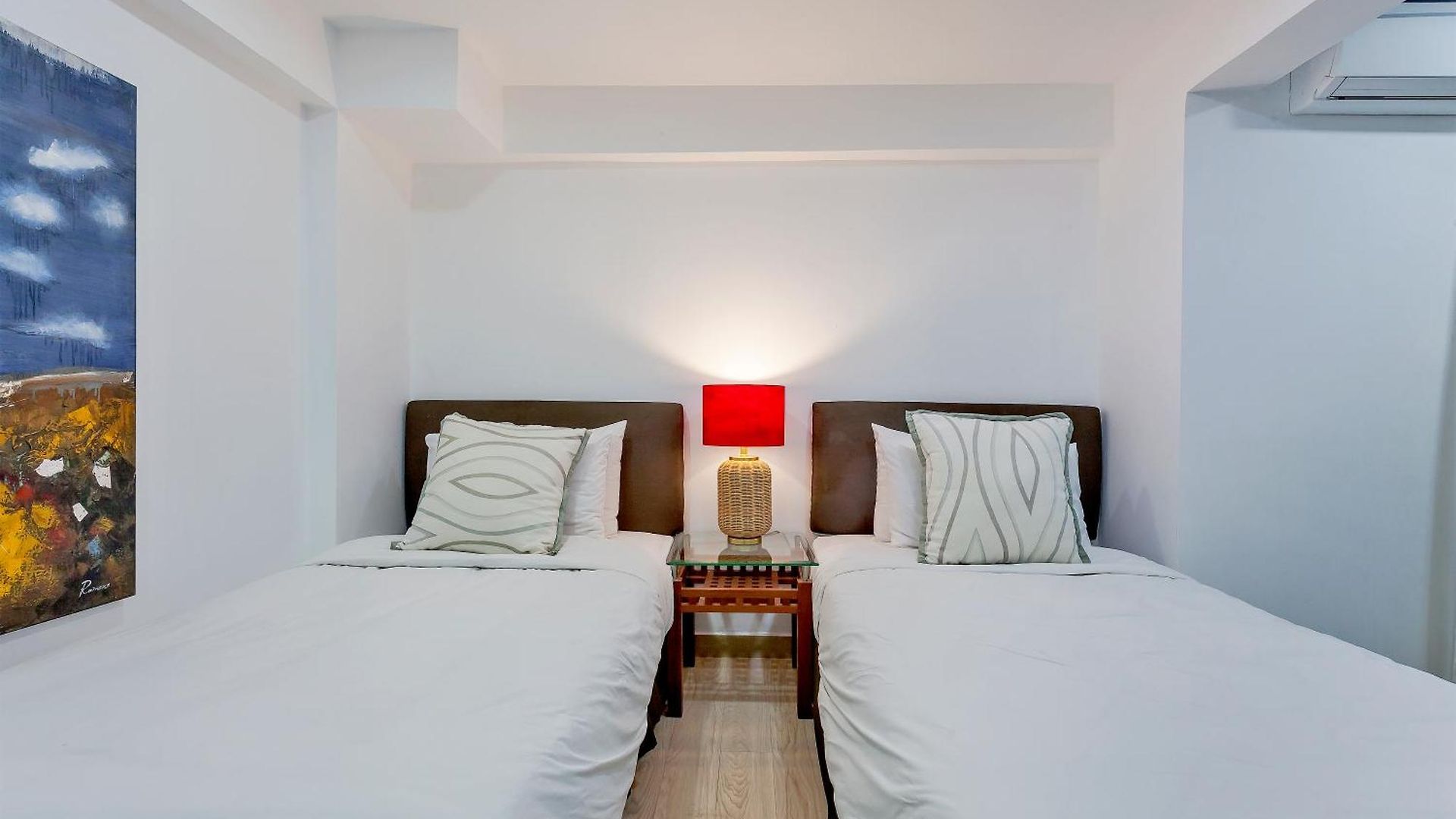 Angels-villa-pattaya-near-walking-street-4bed-8-people วิลล่า Pattaya