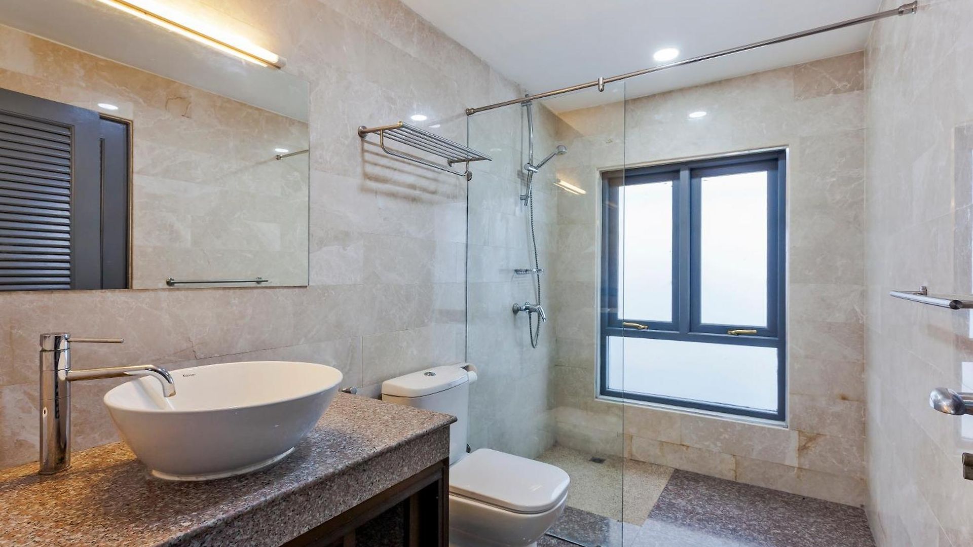 Angels-villa-pattaya-near-walking-street-4bed-8-people วิลล่า *