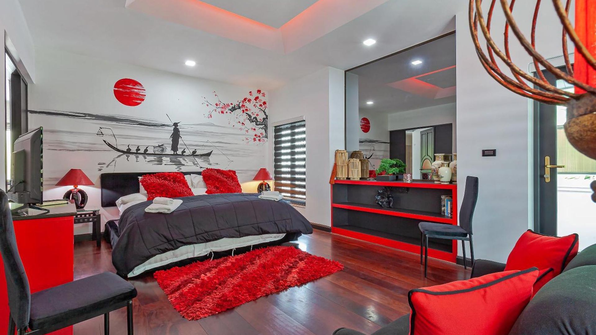 Angels-villa-pattaya-near-walking-street-4bed-8-people Pattaya